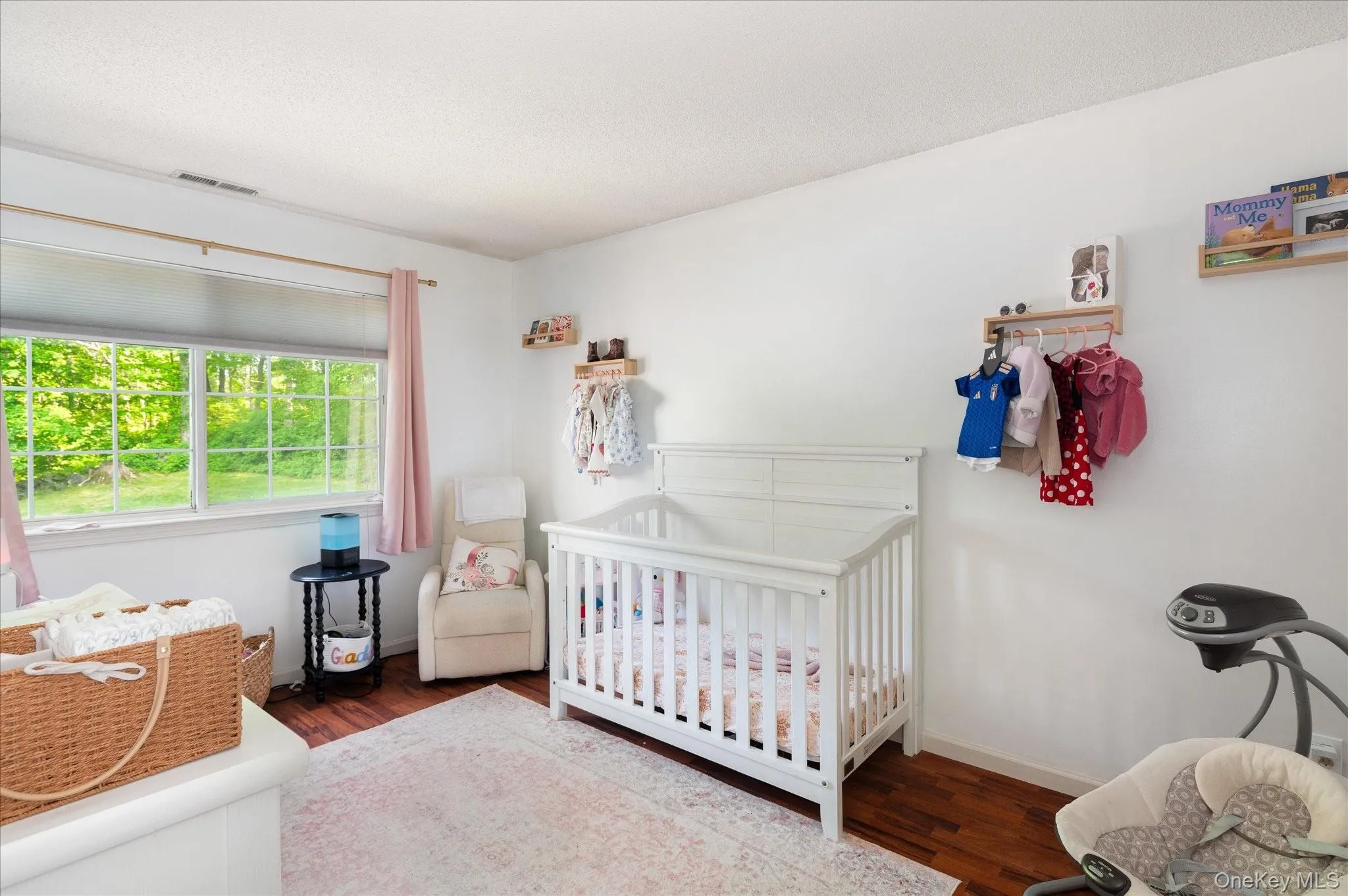 Nursery/Home OFfice Nursery/Home OFfice