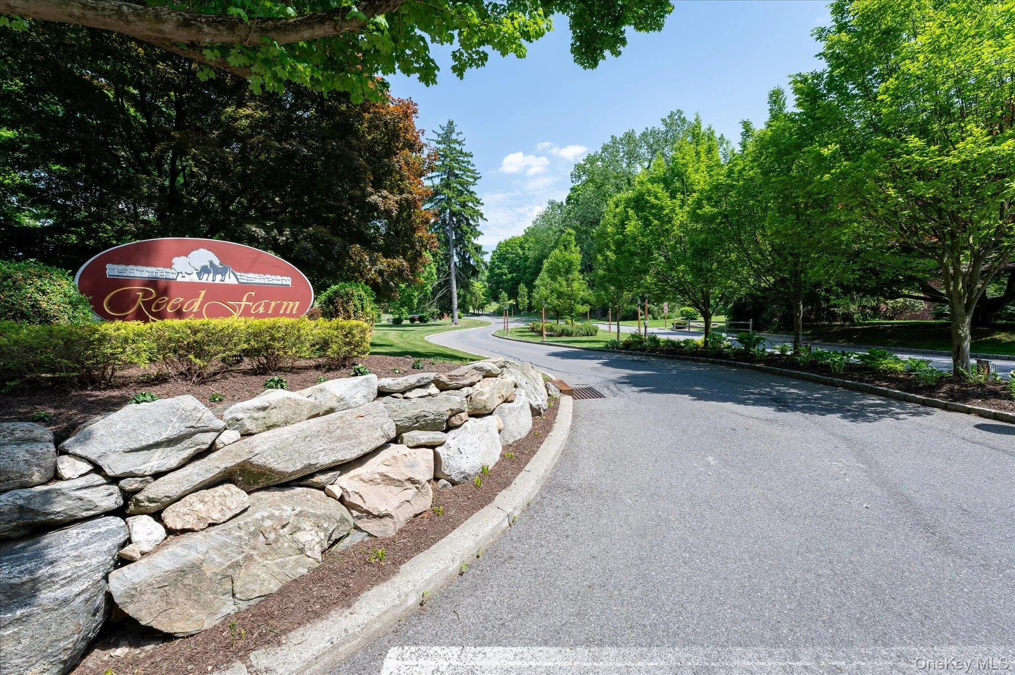 Entrance to Reed Farm Entrance to Reed Farm