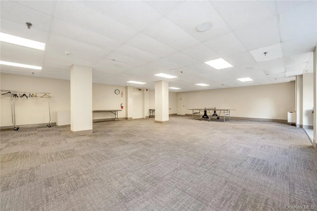 Spacious community room can be reserved for use. Spacious community room can be reserved for use.