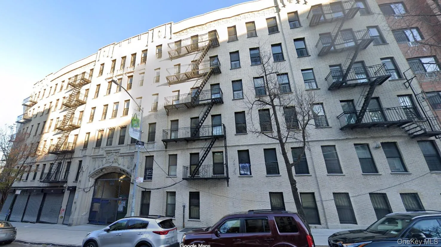 View of apartment building / complex View of apartment building / complex