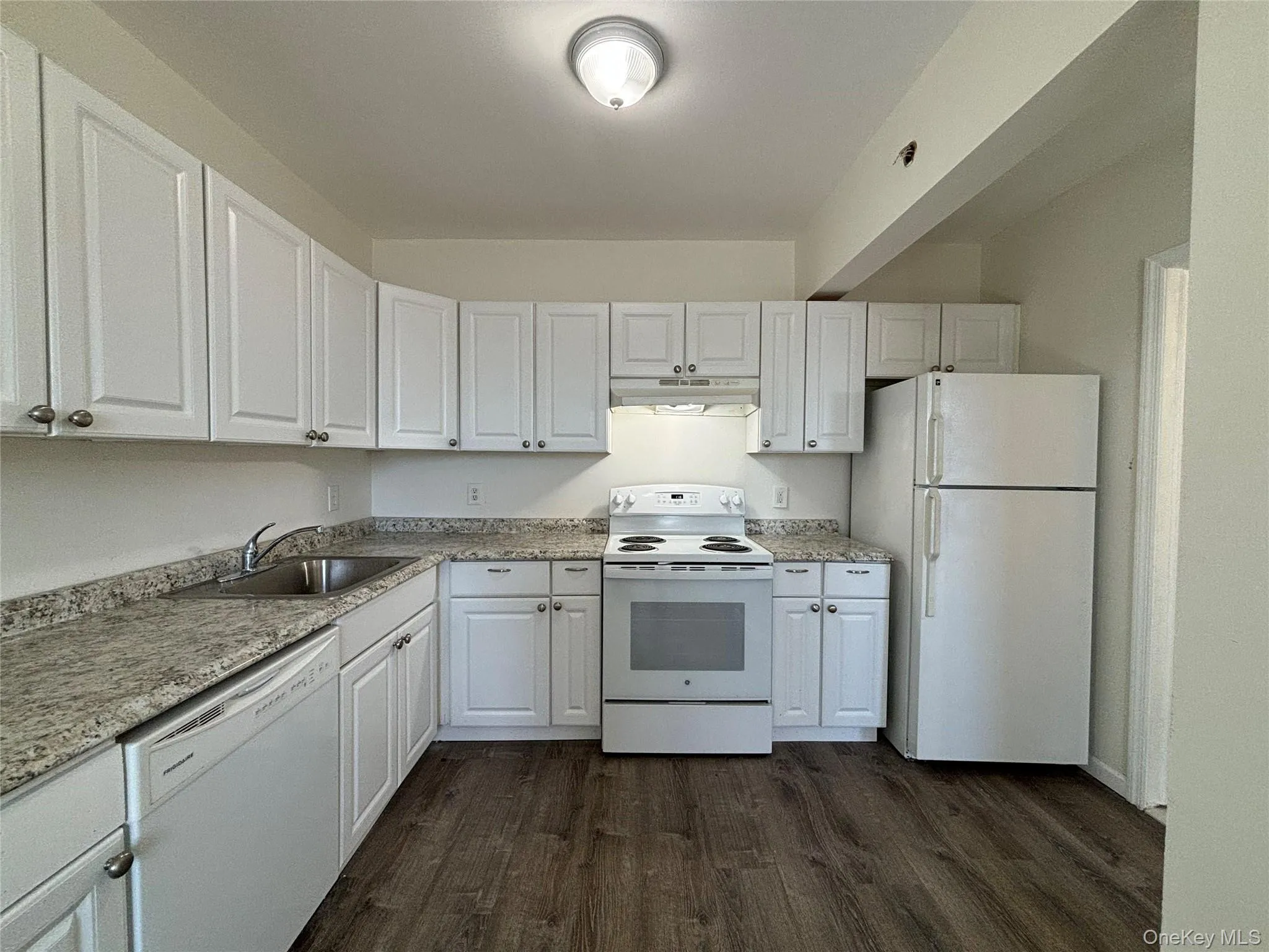 90 Main Street, Brookhaven, NY, 1 Bedroom Bedrooms, 4 Rooms Rooms,1 BathroomBathrooms,Residential Lease,Idx,Main,0,941800 90 Main Street, Brookhaven, NY, 1 Bedroom Bedrooms, 4 Rooms Rooms,1 BathroomBathrooms,Residential Lease,Idx,Main,0,941800