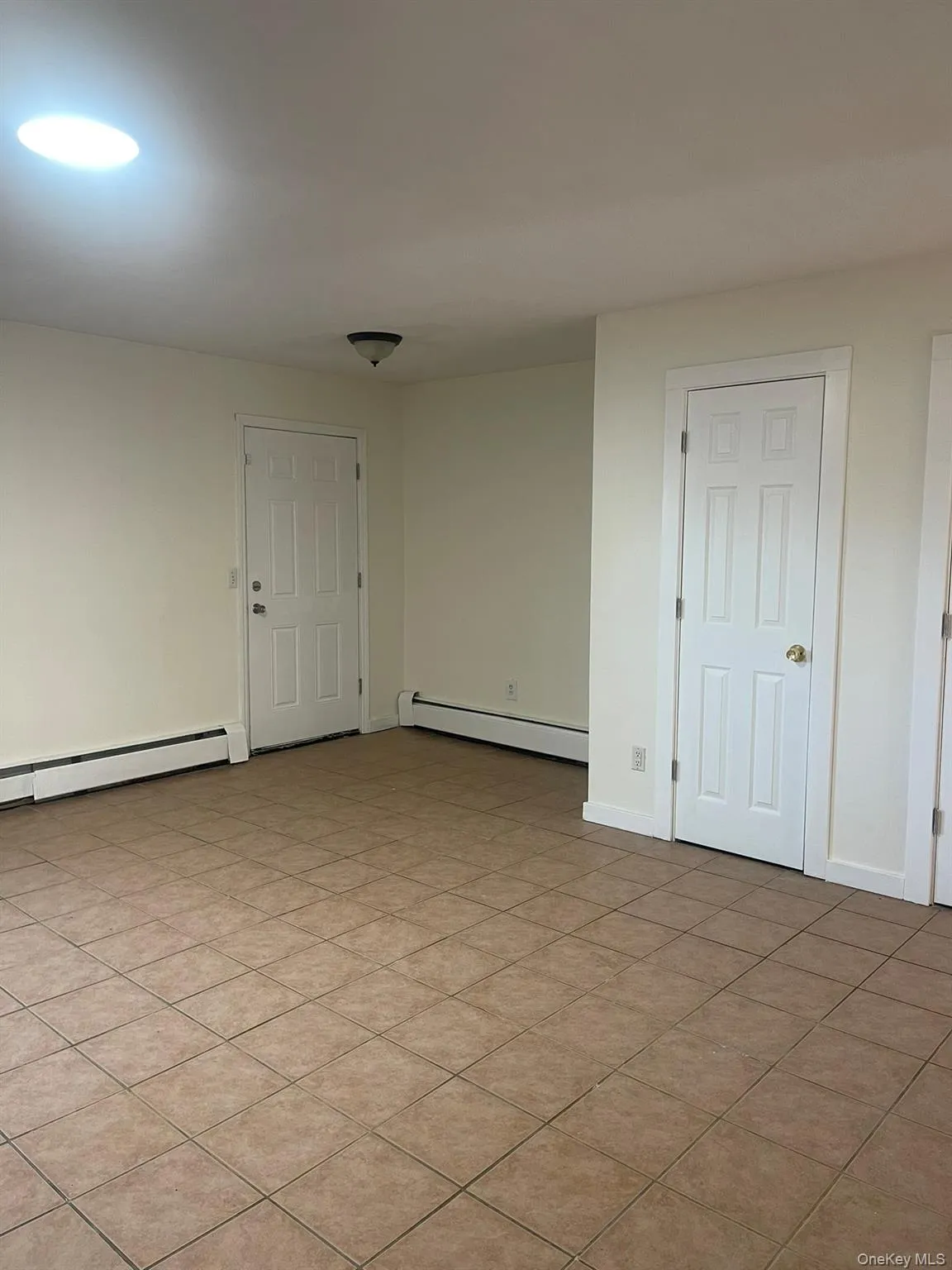 18 Chaucer Court, Wallkill, NY, 3 Bedrooms Bedrooms, 7 Rooms Rooms,1 BathroomBathrooms,Residential Lease,Idx,Chaucer,0,941809 18 Chaucer Court, Wallkill, NY, 3 Bedrooms Bedrooms, 7 Rooms Rooms,1 BathroomBathrooms,Residential Lease,Idx,Chaucer,0,941809