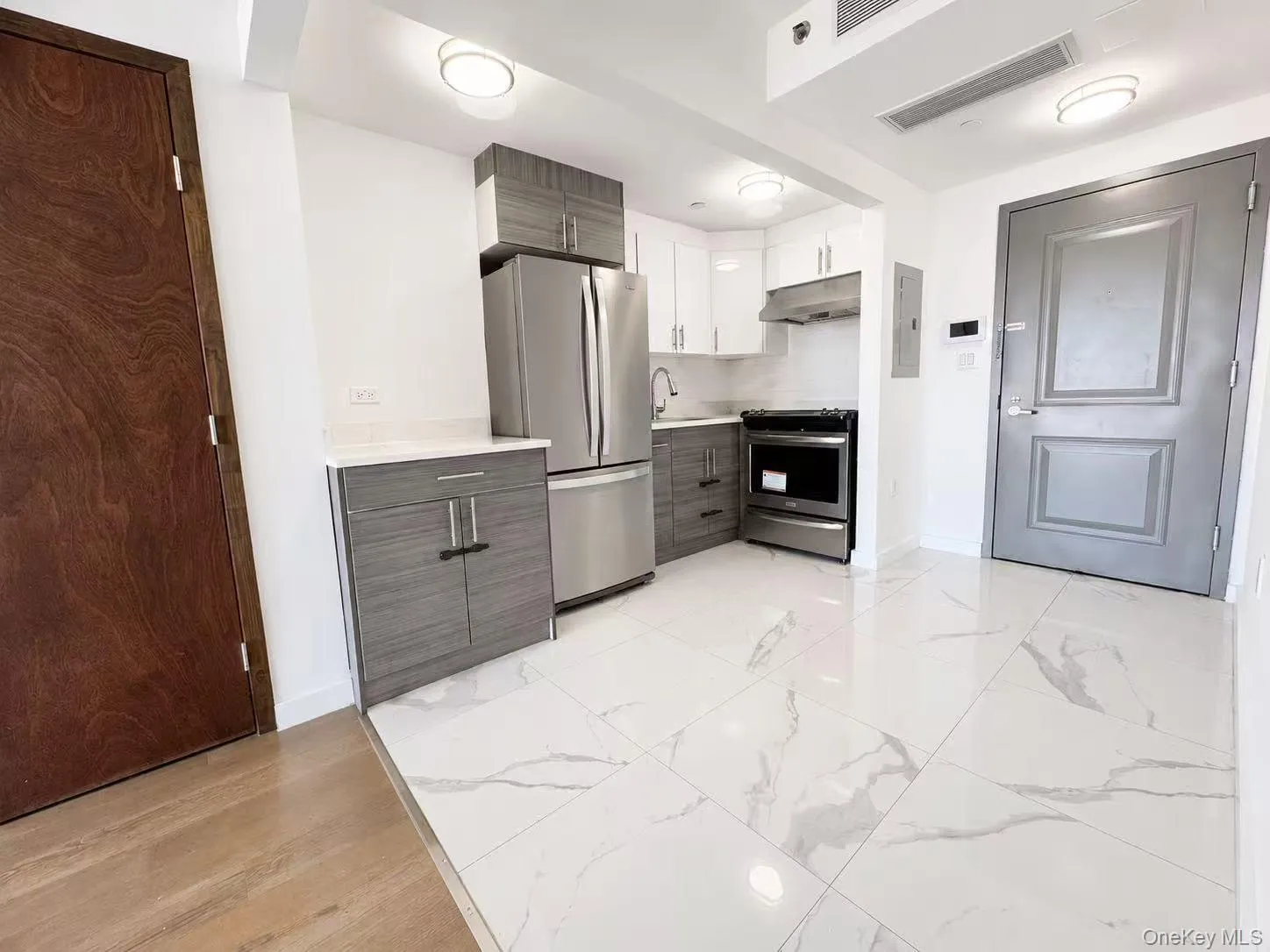 7009 45th Avenue, New York, NY, 2 Bedrooms Bedrooms, 5 Rooms Rooms,2 BathroomsBathrooms,Residential,For Rent,45th,0,941819 7009 45th Avenue, New York, NY, 2 Bedrooms Bedrooms, 5 Rooms Rooms,2 BathroomsBathrooms,Residential,For Rent,45th,0,941819