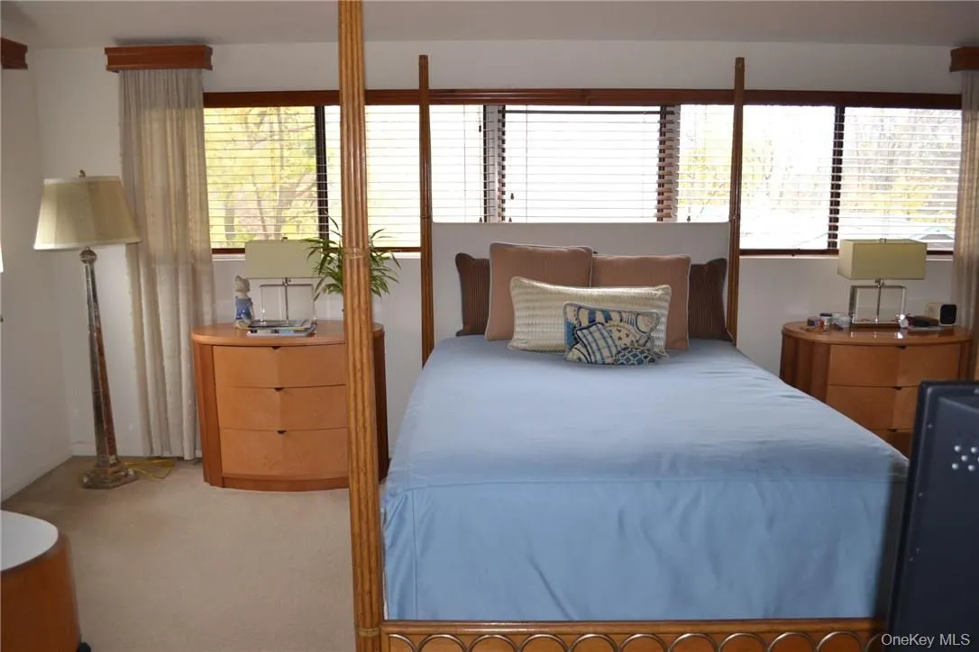 primary bedroom primary bedroom