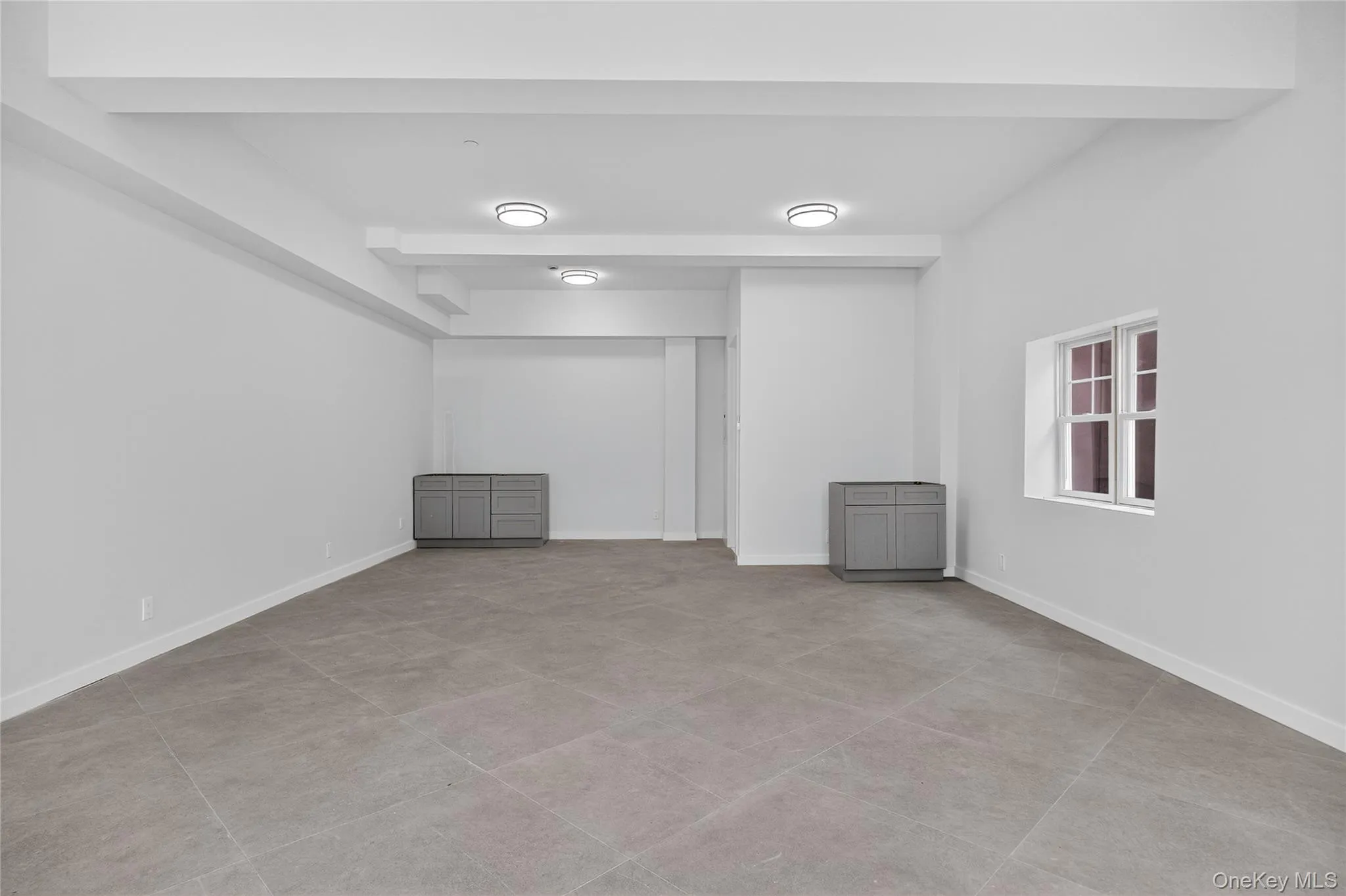 Basement with baseboards Basement with baseboards