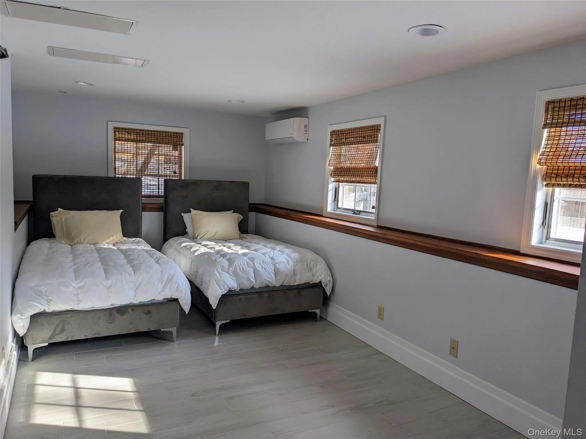lower level bed 2 lower level bed 2