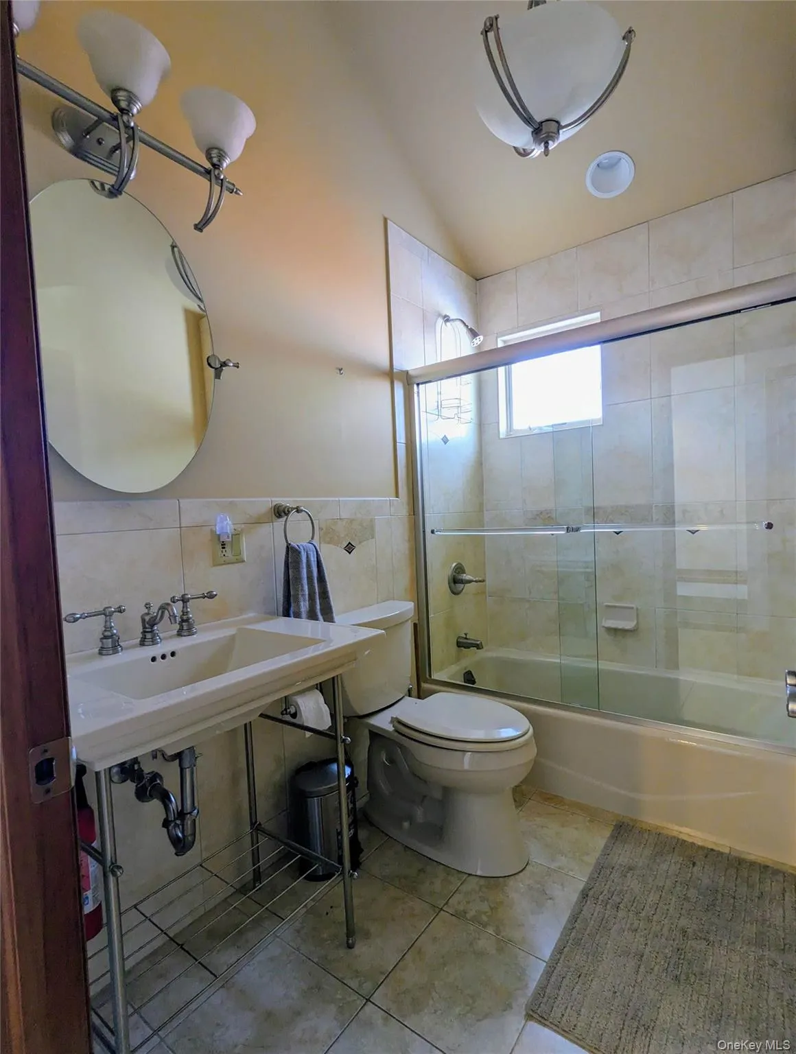 Full bath upper level Full bath upper level