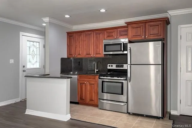 184 Hallock Road, Brookhaven, NY, 1 Bedroom Bedrooms, 3 Rooms Rooms,1 BathroomBathrooms,Residential Lease,Idx,Hallock,0,942008 184 Hallock Road, Brookhaven, NY, 1 Bedroom Bedrooms, 3 Rooms Rooms,1 BathroomBathrooms,Residential Lease,Idx,Hallock,0,942008