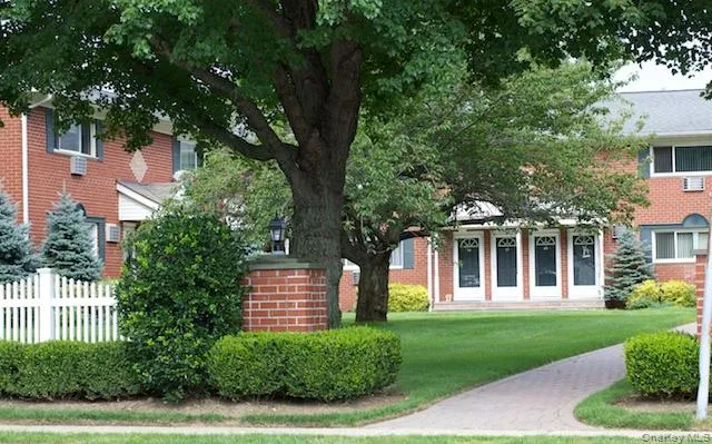 125 Terryville Road, Brookhaven, NY, 1 Bedroom Bedrooms, 4 Rooms Rooms,1 BathroomBathrooms,Residential Lease,Idx,Terryville,0,942015 125 Terryville Road, Brookhaven, NY, 1 Bedroom Bedrooms, 4 Rooms Rooms,1 BathroomBathrooms,Residential Lease,Idx,Terryville,0,942015