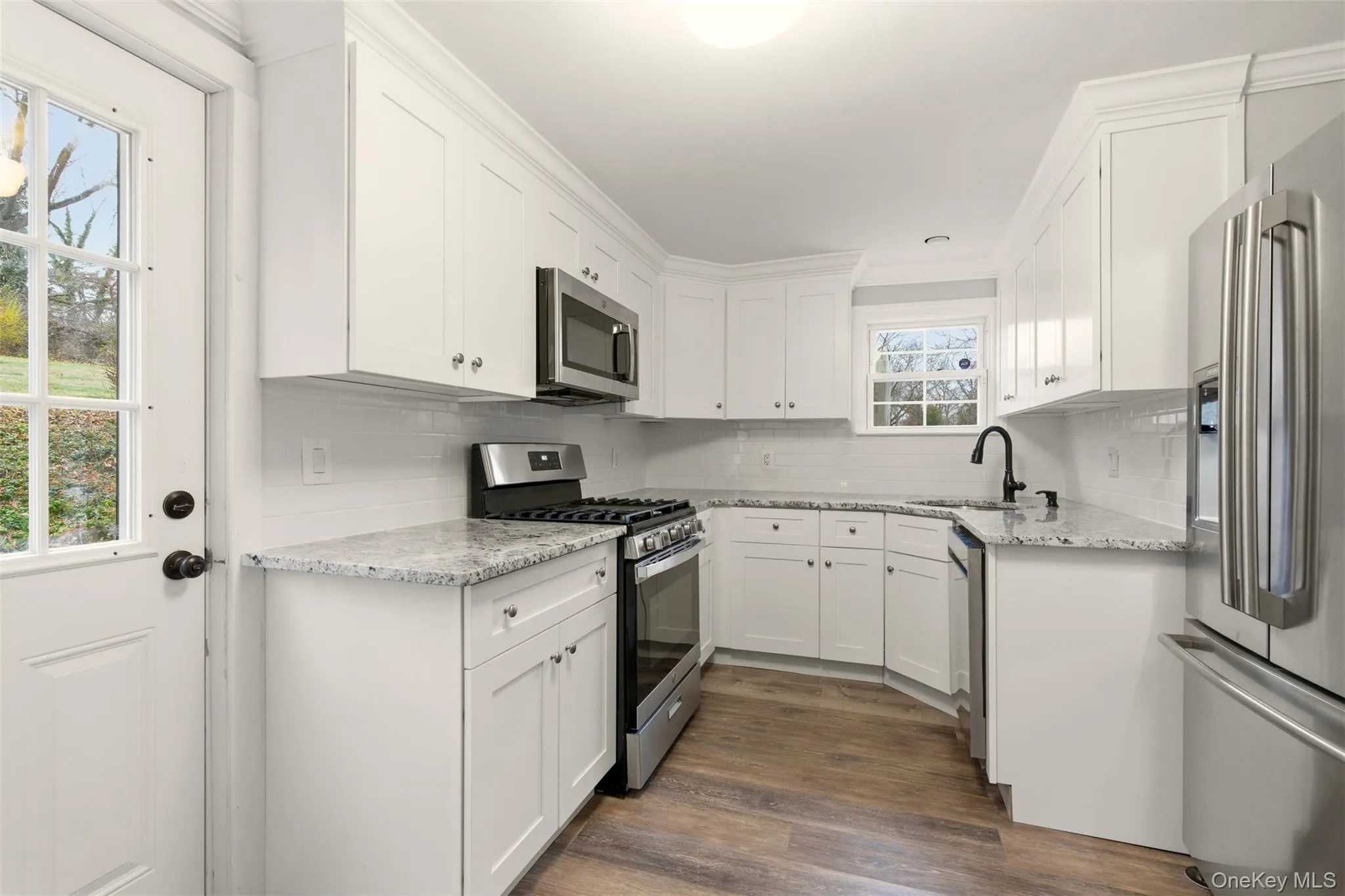 327 Neck Road, Huntington, NY, 2 Bedrooms Bedrooms, 5 Rooms Rooms,1 BathroomBathrooms,Residential Lease,For Rent,Neck,0,942031 327 Neck Road, Huntington, NY, 2 Bedrooms Bedrooms, 5 Rooms Rooms,1 BathroomBathrooms,Residential Lease,For Rent,Neck,0,942031