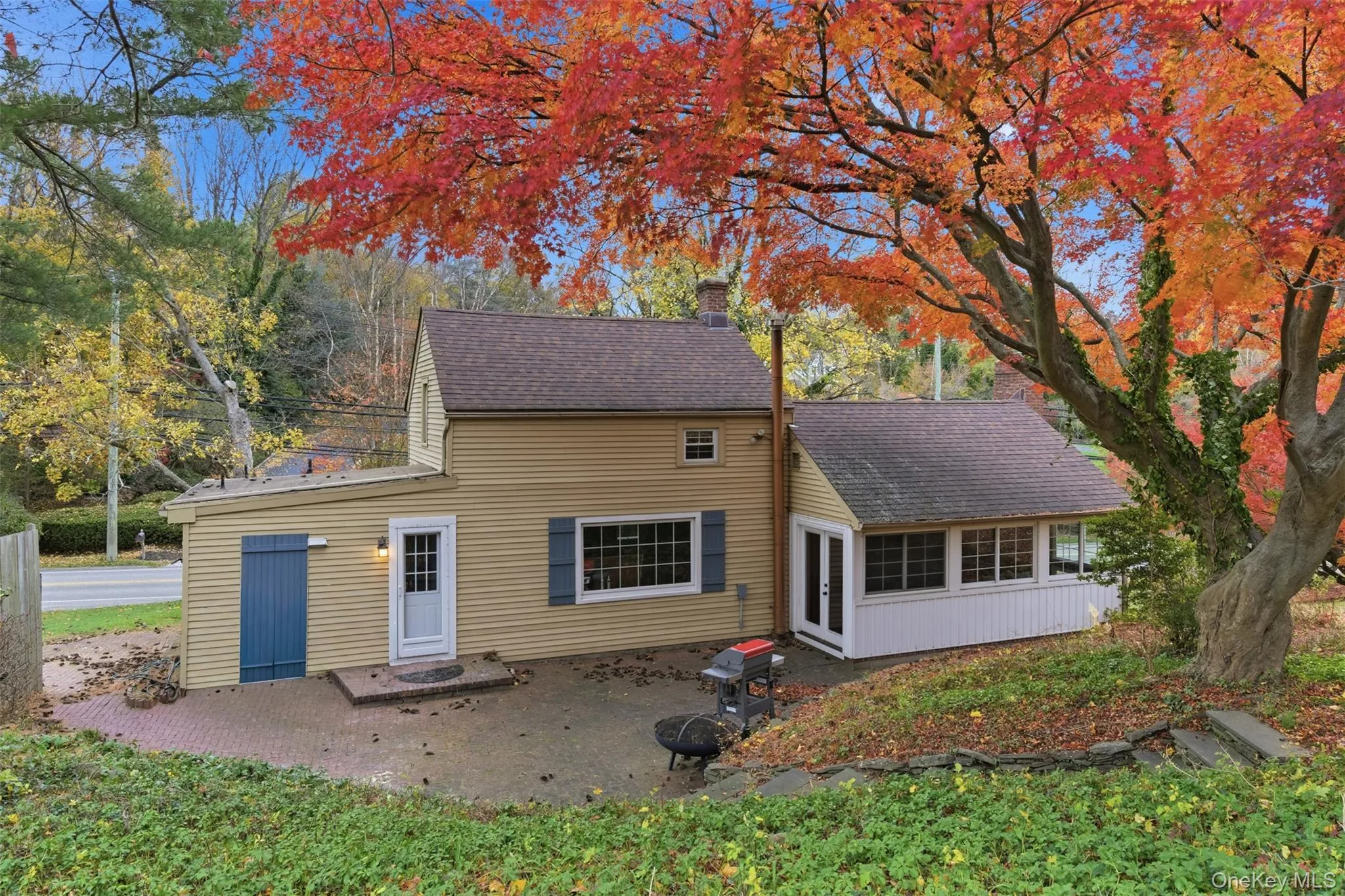 327 Neck Road, Huntington, NY, 2 Bedrooms Bedrooms, 5 Rooms Rooms,1 BathroomBathrooms,Residential Lease,Idx,Neck,0,942031 327 Neck Road, Huntington, NY, 2 Bedrooms Bedrooms, 5 Rooms Rooms,1 BathroomBathrooms,Residential Lease,Idx,Neck,0,942031