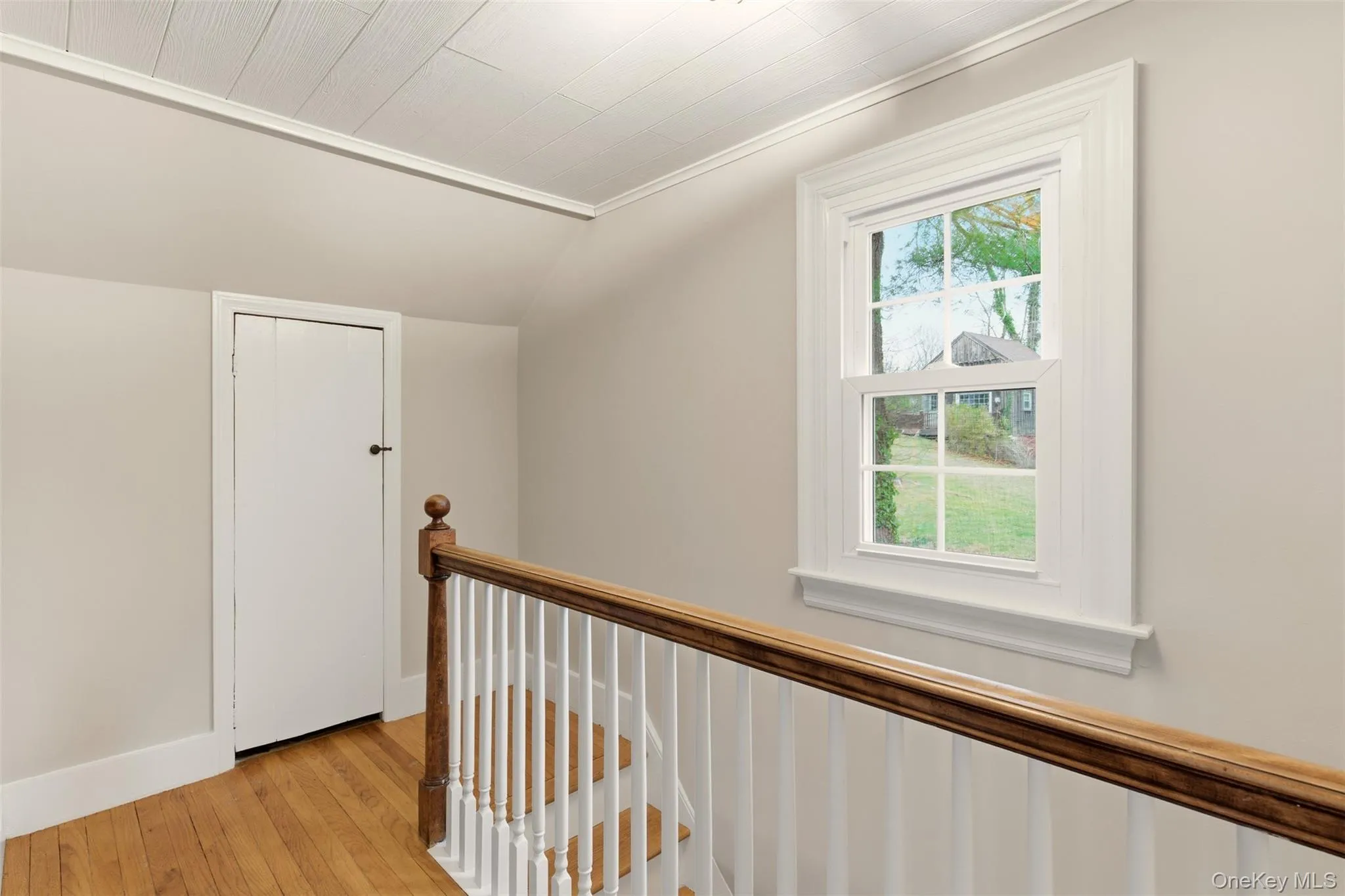 327 Neck Road, Huntington, NY, 2 Bedrooms Bedrooms, 5 Rooms Rooms,1 BathroomBathrooms,Residential Lease,For Rent,Neck,0,942031 327 Neck Road, Huntington, NY, 2 Bedrooms Bedrooms, 5 Rooms Rooms,1 BathroomBathrooms,Residential Lease,For Rent,Neck,0,942031