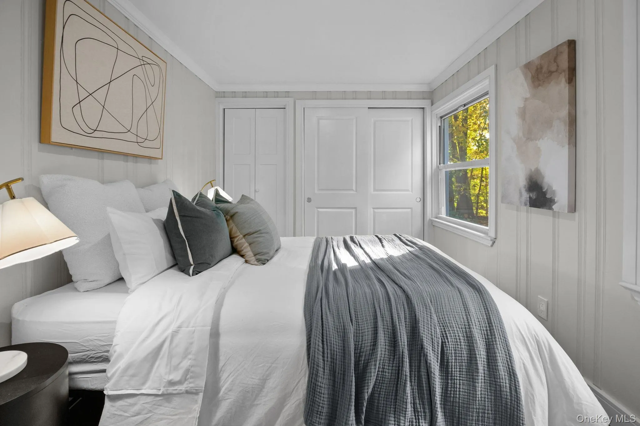 Bright third bedroom with fresh finishes and generous closet space, offering a comfortable setting for rest or relaxation. Bright third bedroom with fresh finishes and generous closet space, offering a comfortable setting for rest or relaxation.