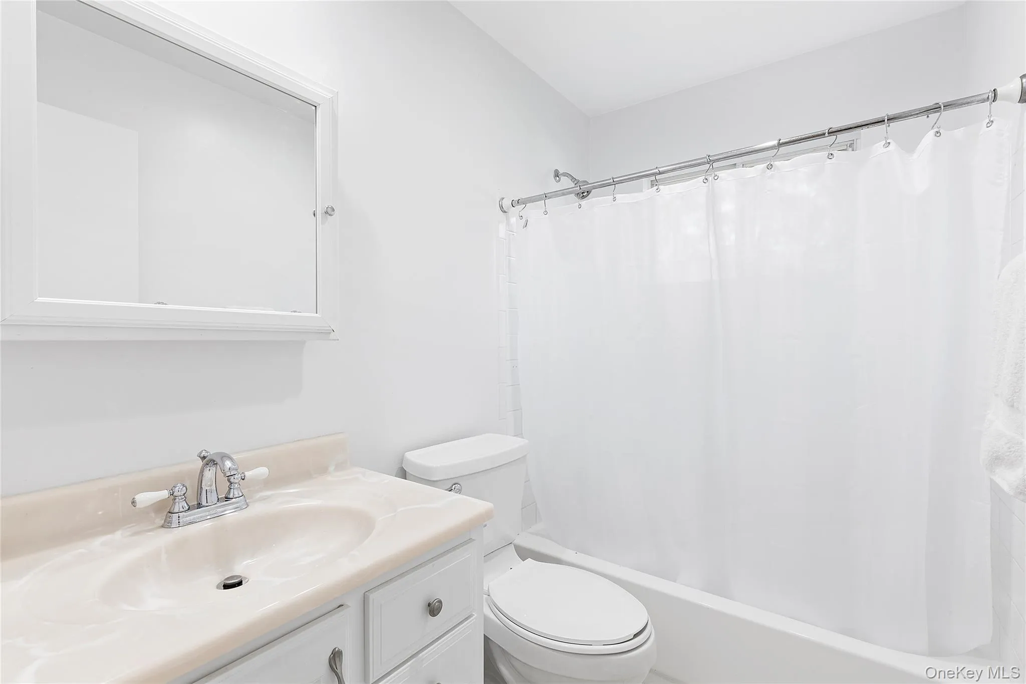 26 Wintergreen Way, Southampton, NY, 3 Bedrooms Bedrooms, 6 Rooms Rooms,2 BathroomsBathrooms,Residential Lease,Idx,Wintergreen,0,942140 26 Wintergreen Way, Southampton, NY, 3 Bedrooms Bedrooms, 6 Rooms Rooms,2 BathroomsBathrooms,Residential Lease,Idx,Wintergreen,0,942140