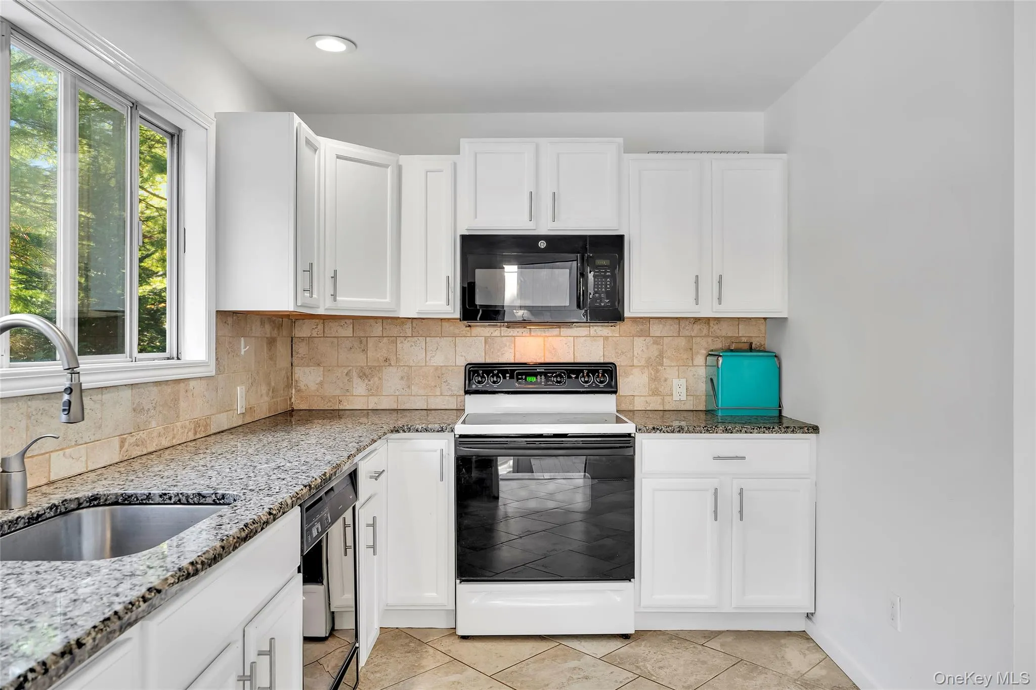 26 Wintergreen Way, Southampton, NY, 3 Bedrooms Bedrooms, 6 Rooms Rooms,2 BathroomsBathrooms,Residential Lease,Idx,Wintergreen,0,942140 26 Wintergreen Way, Southampton, NY, 3 Bedrooms Bedrooms, 6 Rooms Rooms,2 BathroomsBathrooms,Residential Lease,Idx,Wintergreen,0,942140