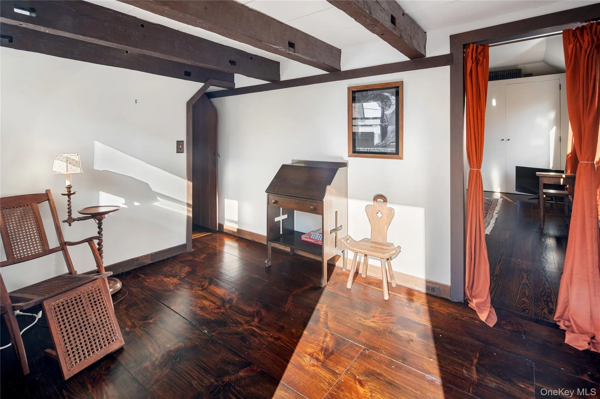 Additional room off living area in rear that could be used as a library, office, studio, etc with separate entrance Additional room off living area in rear that could be used as a library, office, studio, etc with separate entrance