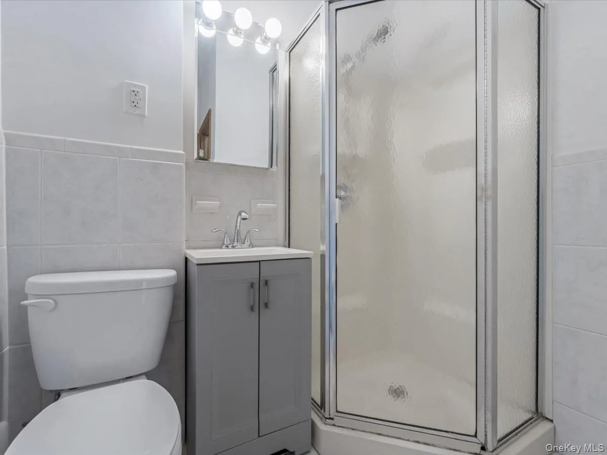 196 Withers Street, New York, NY, 2 Bedrooms Bedrooms, 5 Rooms Rooms,1 BathroomBathrooms,Residential Lease,Idx,Withers,0,942160 196 Withers Street, New York, NY, 2 Bedrooms Bedrooms, 5 Rooms Rooms,1 BathroomBathrooms,Residential Lease,Idx,Withers,0,942160