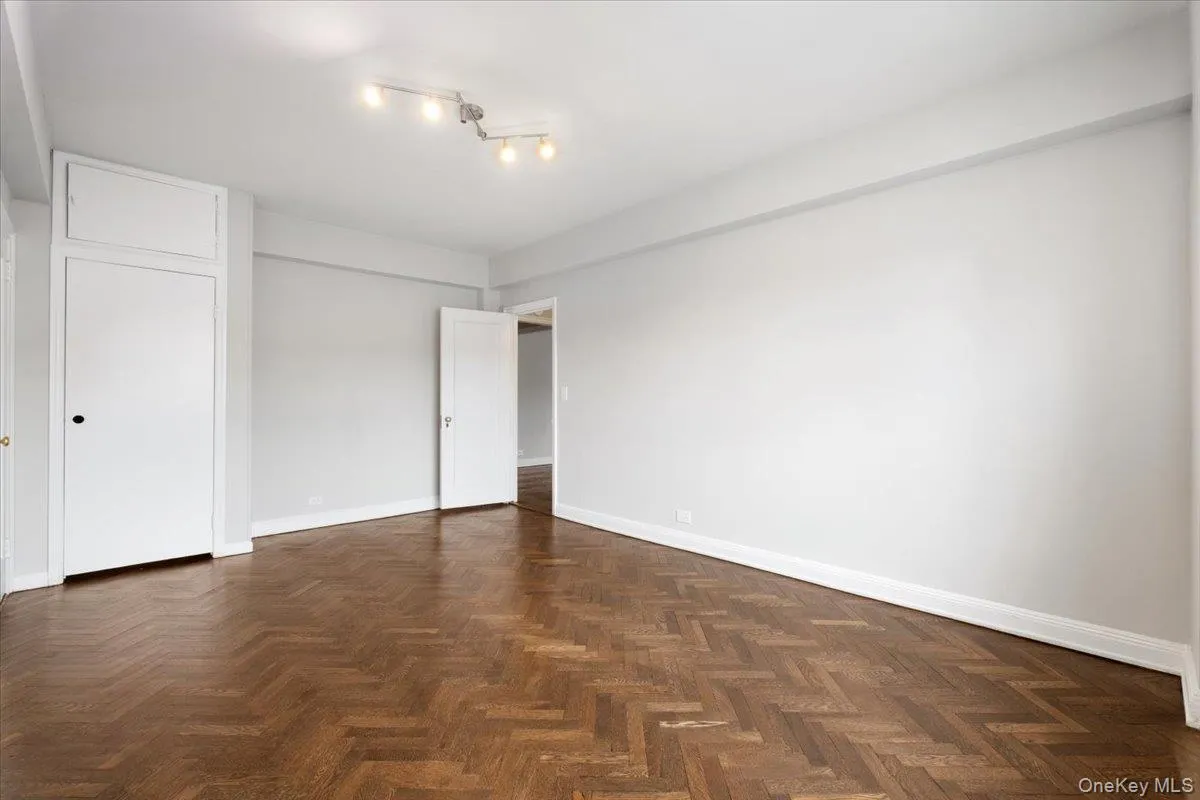 45 Popham Road, Scarsdale, NY, 2 Bedrooms Bedrooms, 4 Rooms Rooms,2 BathroomsBathrooms,Residential Lease,For Rent,Popham,0,942191 45 Popham Road, Scarsdale, NY, 2 Bedrooms Bedrooms, 4 Rooms Rooms,2 BathroomsBathrooms,Residential Lease,For Rent,Popham,0,942191