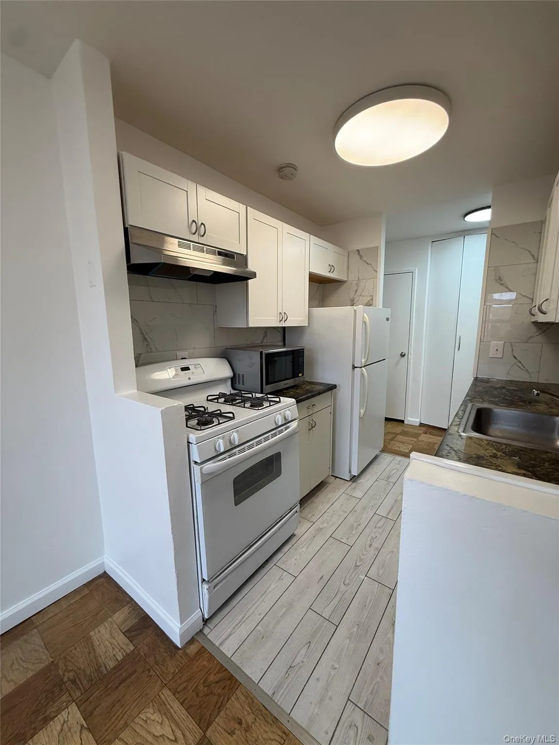 16 Lake Street, White Plains, NY, 1 Bedroom Bedrooms, 3 Rooms Rooms,1 BathroomBathrooms,Residential Lease,Idx,Lake,0,942282 16 Lake Street, White Plains, NY, 1 Bedroom Bedrooms, 3 Rooms Rooms,1 BathroomBathrooms,Residential Lease,Idx,Lake,0,942282