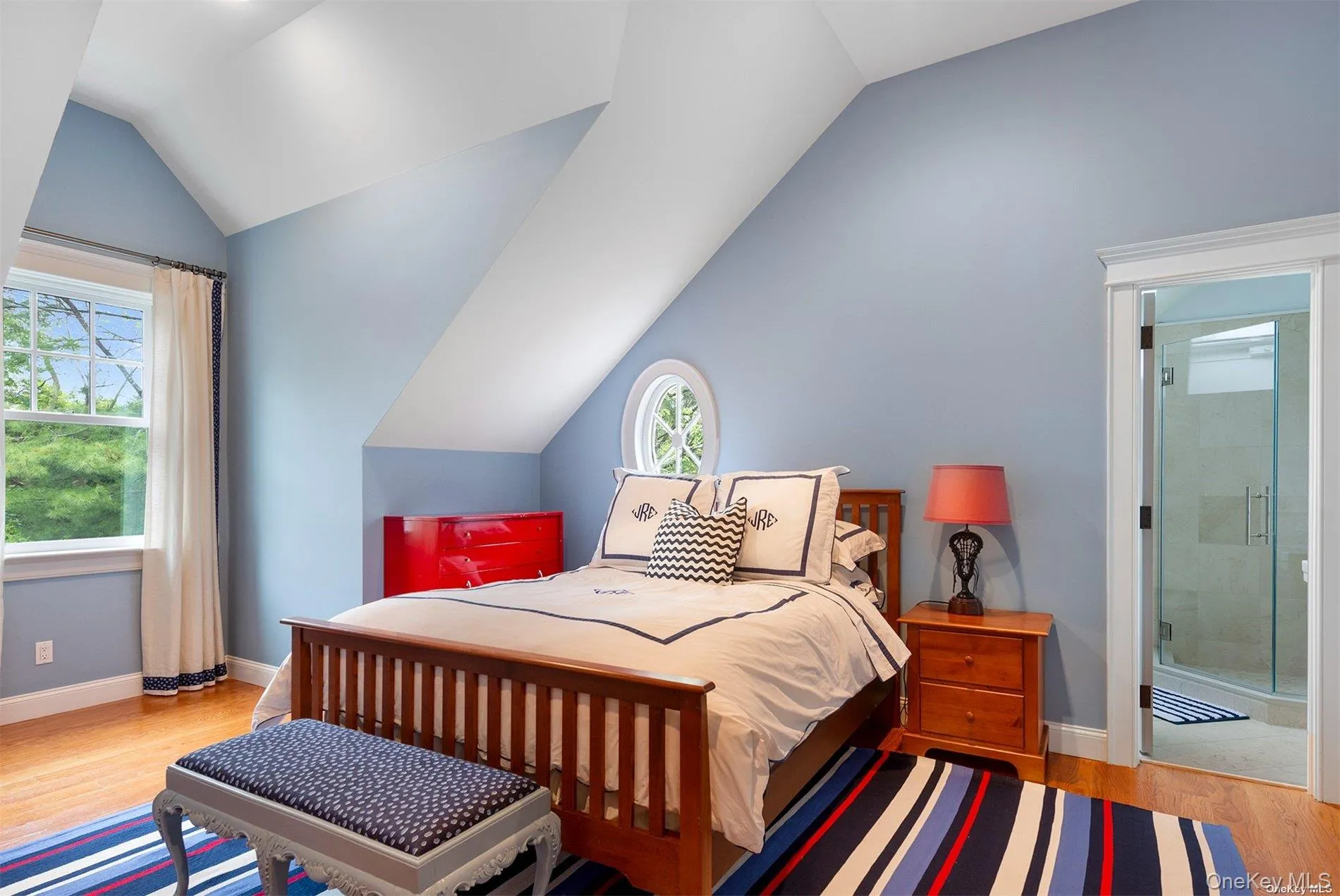 En Suite Guest Bedroom En Suite Guest Bedroom