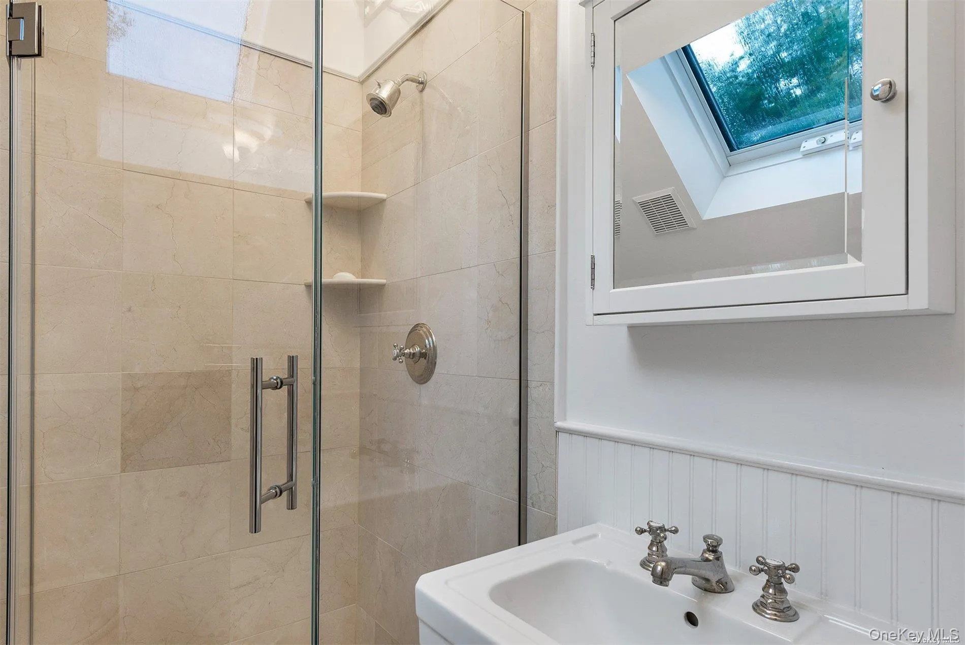 En Suite Bathroom En Suite Bathroom