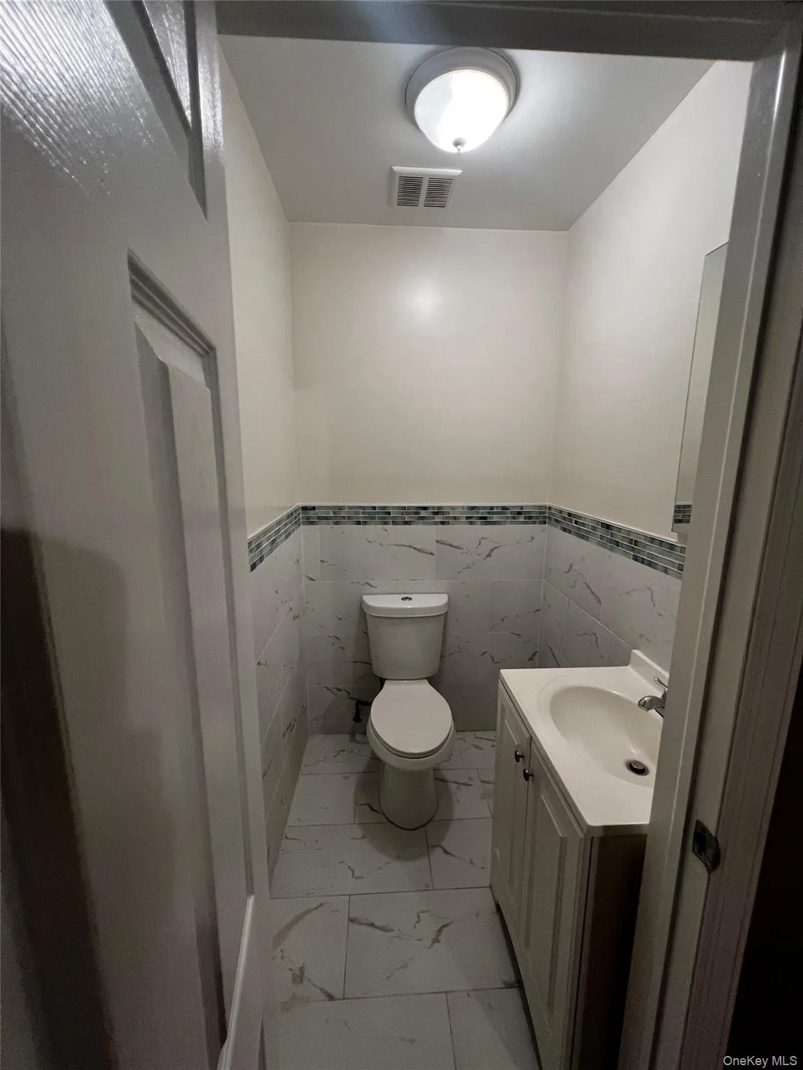 Half bathroom Half bathroom