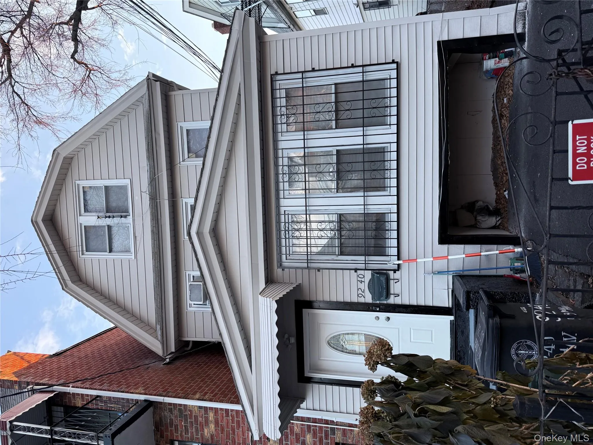 Colonial inspired home featuring a gambrel roof Colonial inspired home featuring a gambrel roof