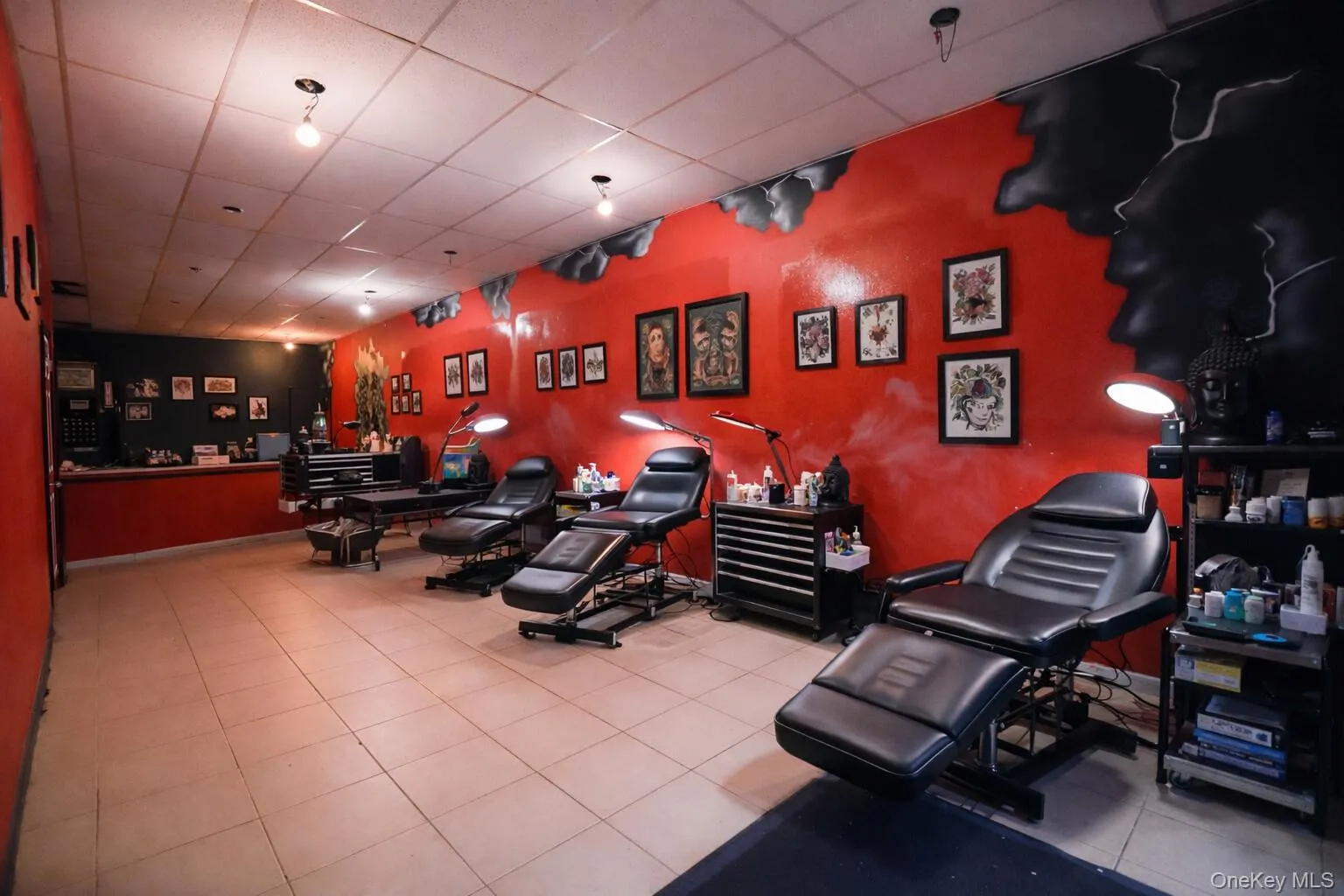 Virtually staged tattoo parlor Virtually staged tattoo parlor