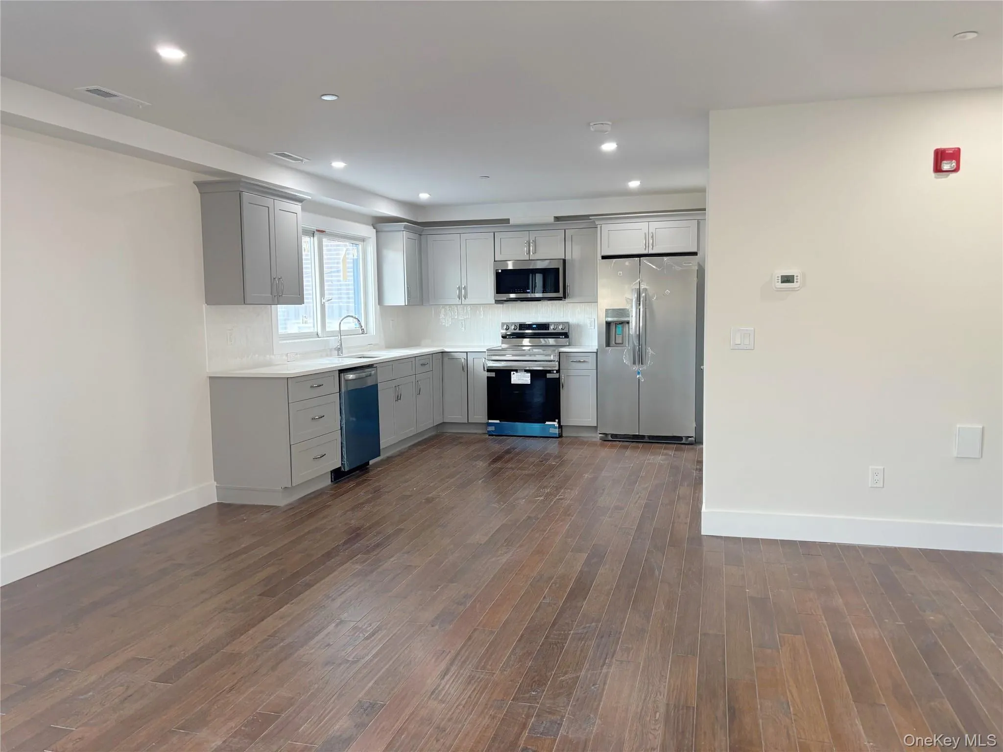 15 Baylis Court, Greenburgh, NY, 2 Bedrooms Bedrooms, 6 Rooms Rooms,1 BathroomBathrooms,Residential Lease,Idx,Baylis,0,942362 15 Baylis Court, Greenburgh, NY, 2 Bedrooms Bedrooms, 6 Rooms Rooms,1 BathroomBathrooms,Residential Lease,Idx,Baylis,0,942362