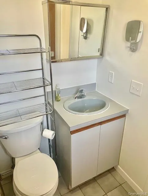 41 Vista Drive, Clarkstown, NY, 1 Bedroom Bedrooms, 5 Rooms Rooms,1 BathroomBathrooms,Residential Lease,Idx,Vista,0,942426 41 Vista Drive, Clarkstown, NY, 1 Bedroom Bedrooms, 5 Rooms Rooms,1 BathroomBathrooms,Residential Lease,Idx,Vista,0,942426