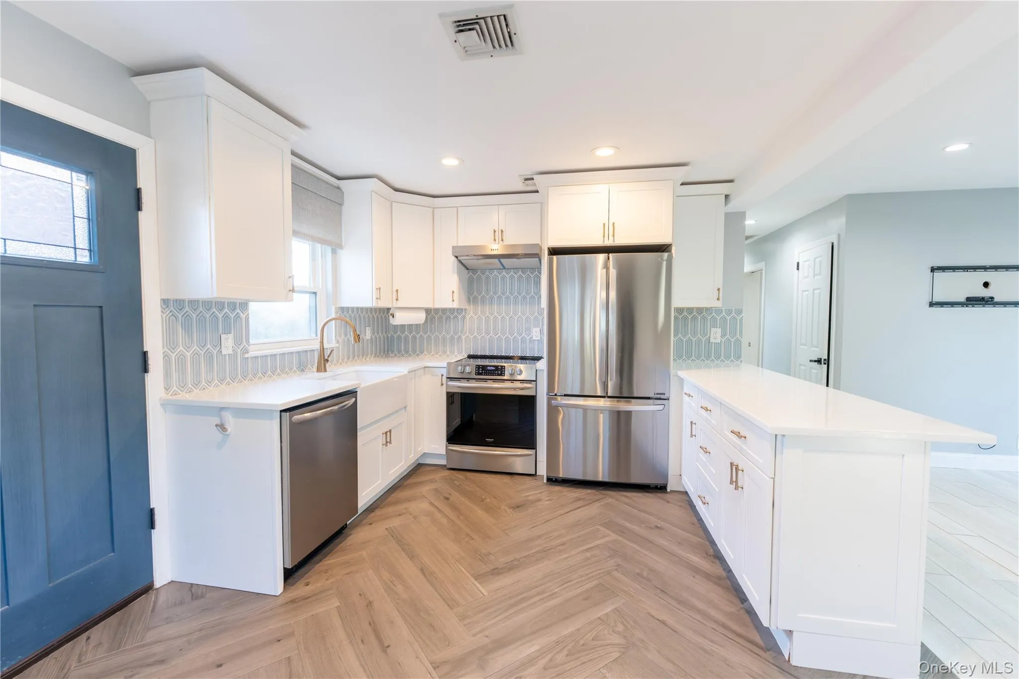 275 Longvue Terrace, Yonkers, NY, 3 Bedrooms Bedrooms, 4 Rooms Rooms,2 BathroomsBathrooms,Residential Lease,Idx,Longvue,0,942451 275 Longvue Terrace, Yonkers, NY, 3 Bedrooms Bedrooms, 4 Rooms Rooms,2 BathroomsBathrooms,Residential Lease,Idx,Longvue,0,942451