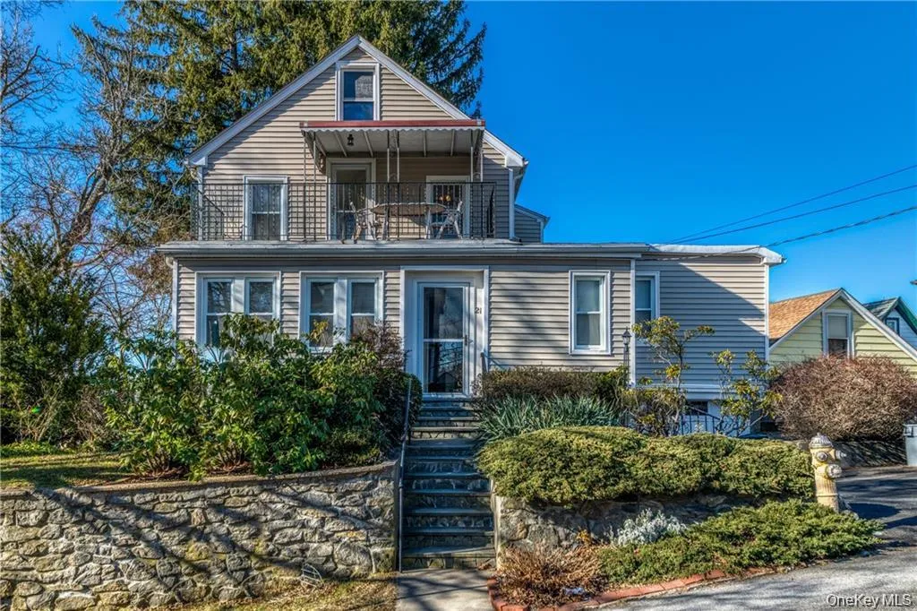 21 Wallace Street, Eastchester, NY, 2 Bedrooms Bedrooms, 5 Rooms Rooms,1 BathroomBathrooms,Residential Lease,Idx,Wallace,0,942452 21 Wallace Street, Eastchester, NY, 2 Bedrooms Bedrooms, 5 Rooms Rooms,1 BathroomBathrooms,Residential Lease,Idx,Wallace,0,942452