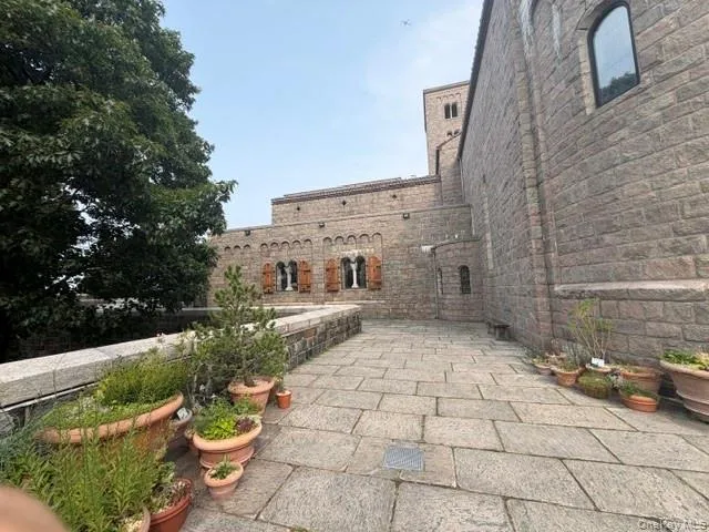 225 Bennett Avenue, New York, NY, 2 Rooms Rooms,1 BathroomBathrooms,Residential,For Rent,Bennett,0,942478 225 Bennett Avenue, New York, NY, 2 Rooms Rooms,1 BathroomBathrooms,Residential,For Rent,Bennett,0,942478