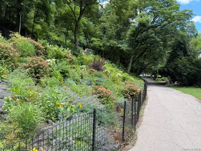 225 Bennett Avenue, New York, NY, 2 Rooms Rooms,1 BathroomBathrooms,Residential,For Rent,Bennett,0,942478 225 Bennett Avenue, New York, NY, 2 Rooms Rooms,1 BathroomBathrooms,Residential,For Rent,Bennett,0,942478