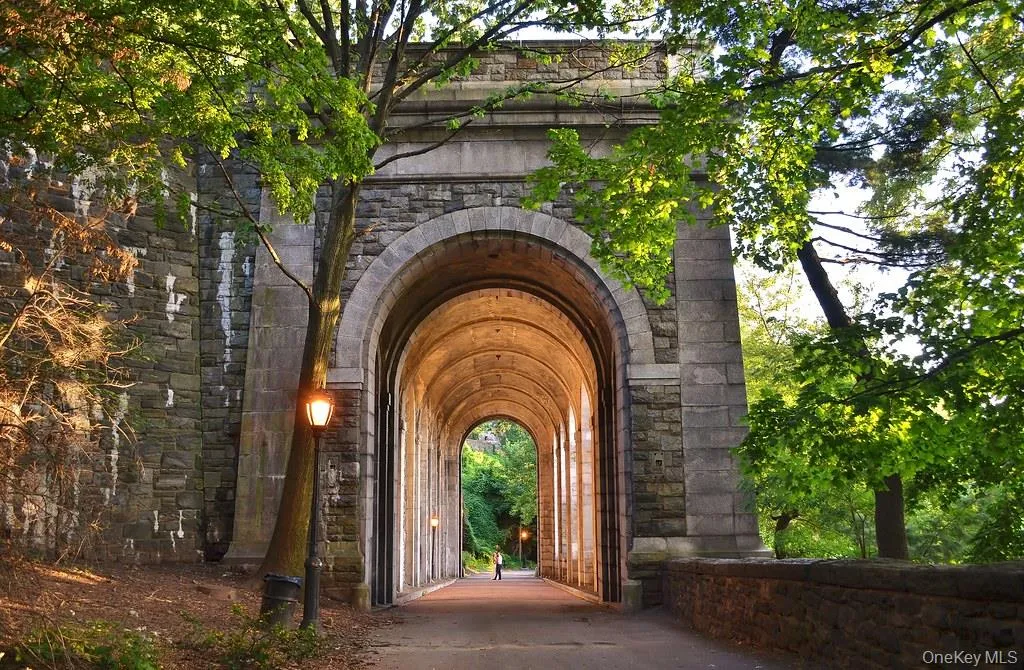 2 blocks from your front door is Fort Tryon park with amazing Hudson River views 2 blocks from your front door is Fort Tryon park with amazing Hudson River views