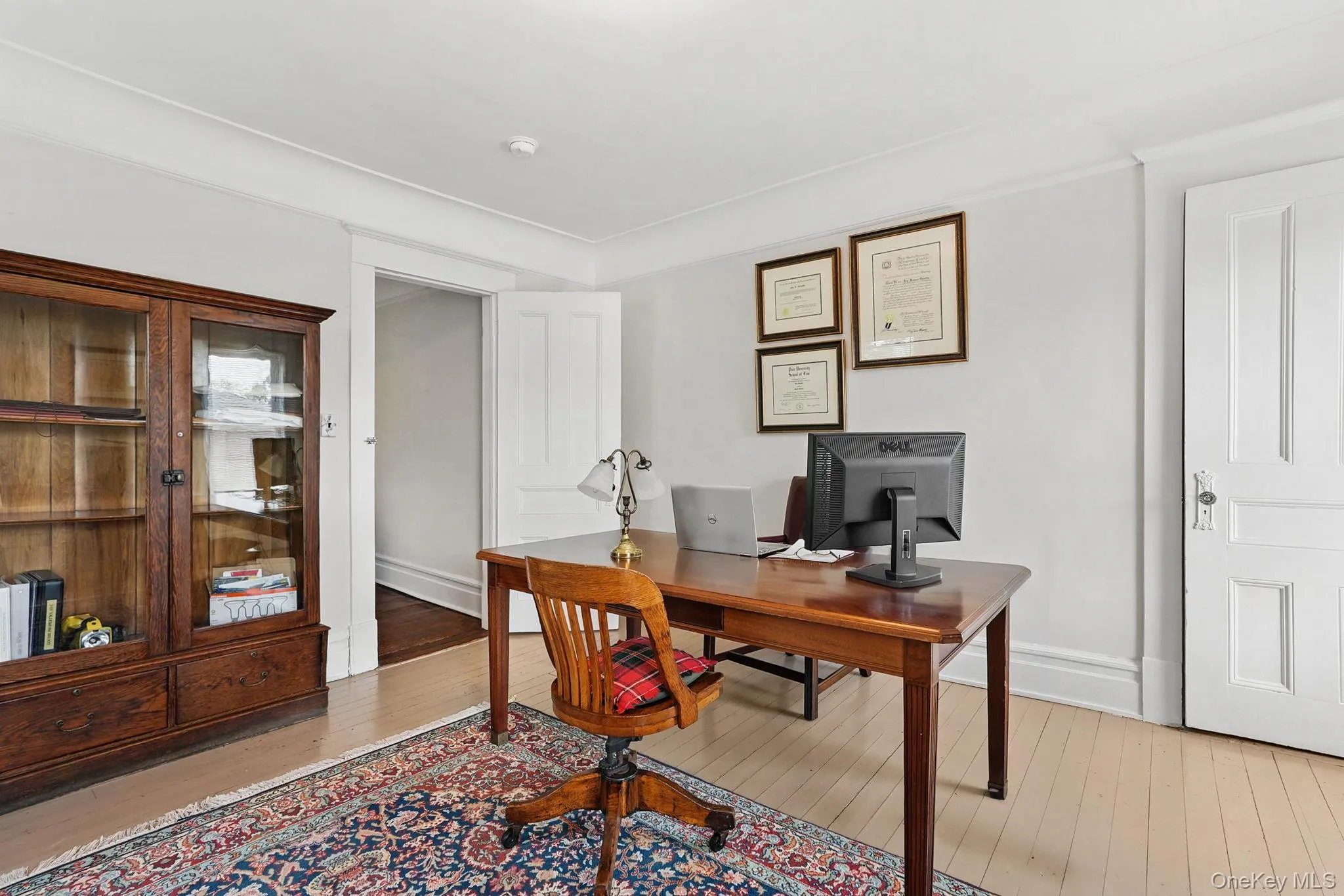 Corner bedroom Corner bedroom