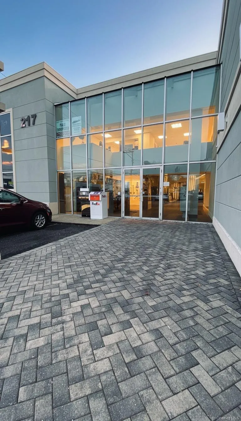 Doorway to property Doorway to property