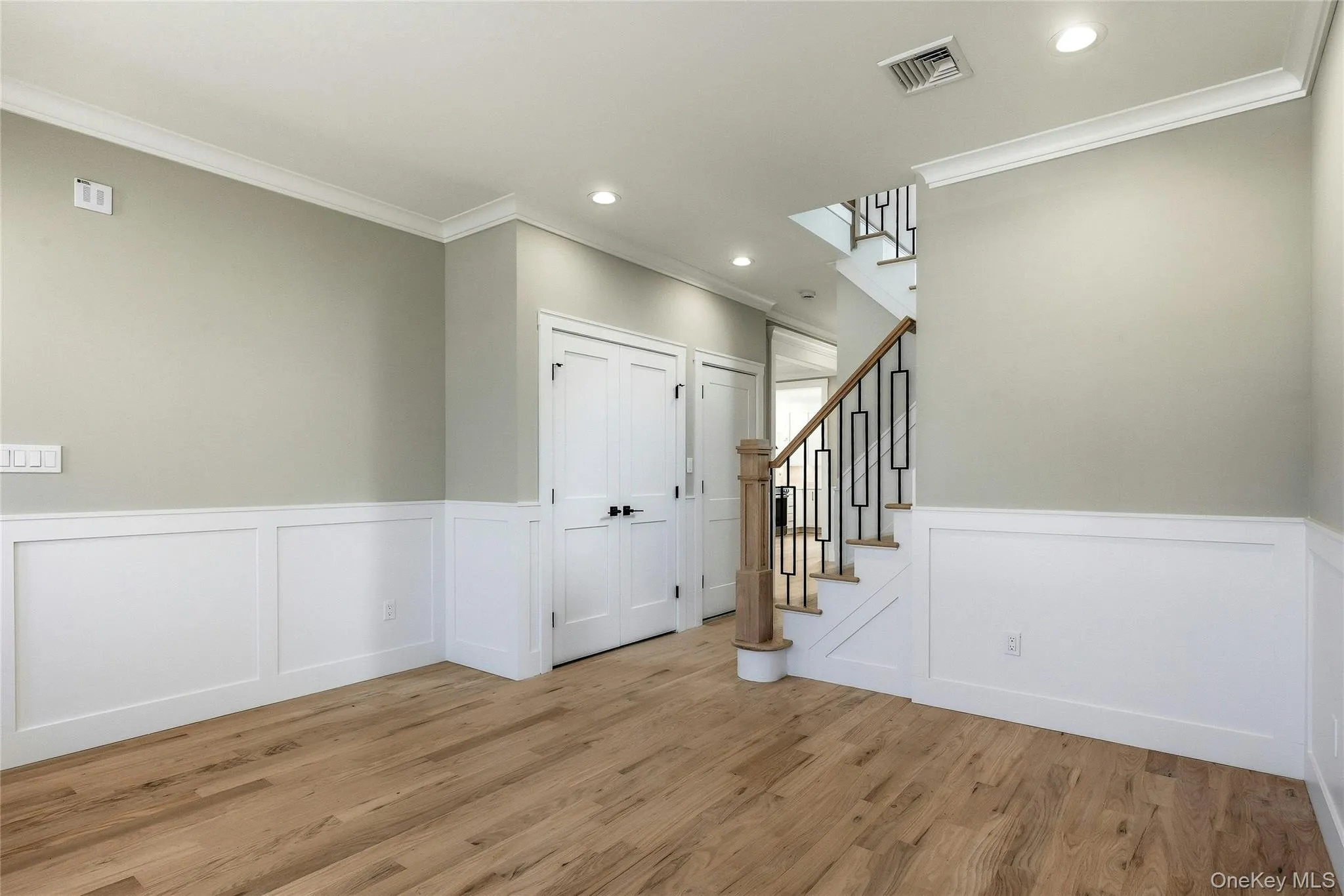 3380 Woodward Avenue, Hempstead, NY, 4 Bedrooms Bedrooms, 8 Rooms Rooms,2 BathroomsBathrooms,Residential,For Rent,Woodward,0,942496 3380 Woodward Avenue, Hempstead, NY, 4 Bedrooms Bedrooms, 8 Rooms Rooms,2 BathroomsBathrooms,Residential,For Rent,Woodward,0,942496