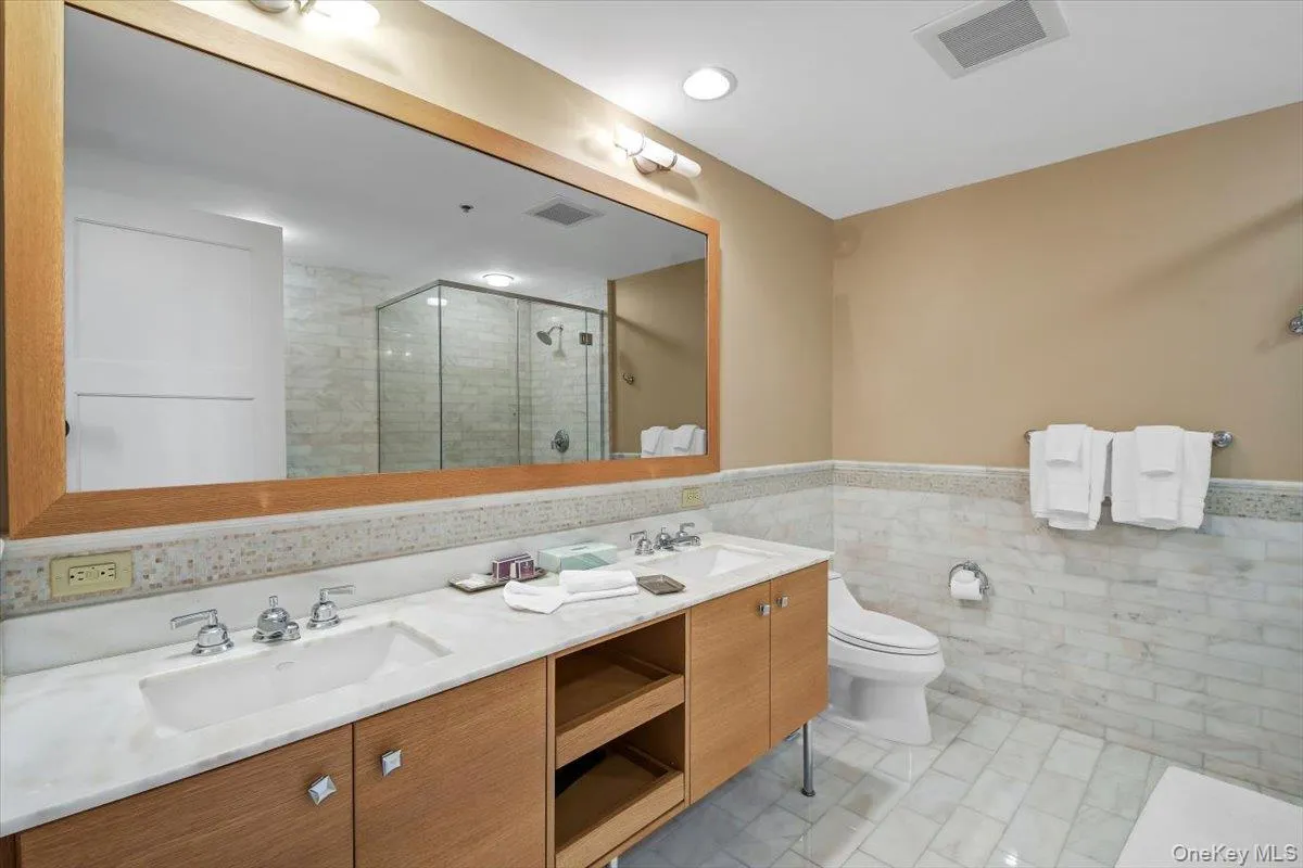 1 Renaissance Square, White Plains, NY, 1 Bedroom Bedrooms, 3 Rooms Rooms,1 BathroomBathrooms,Residential Lease,Idx,Renaissance,0,942512 1 Renaissance Square, White Plains, NY, 1 Bedroom Bedrooms, 3 Rooms Rooms,1 BathroomBathrooms,Residential Lease,Idx,Renaissance,0,942512