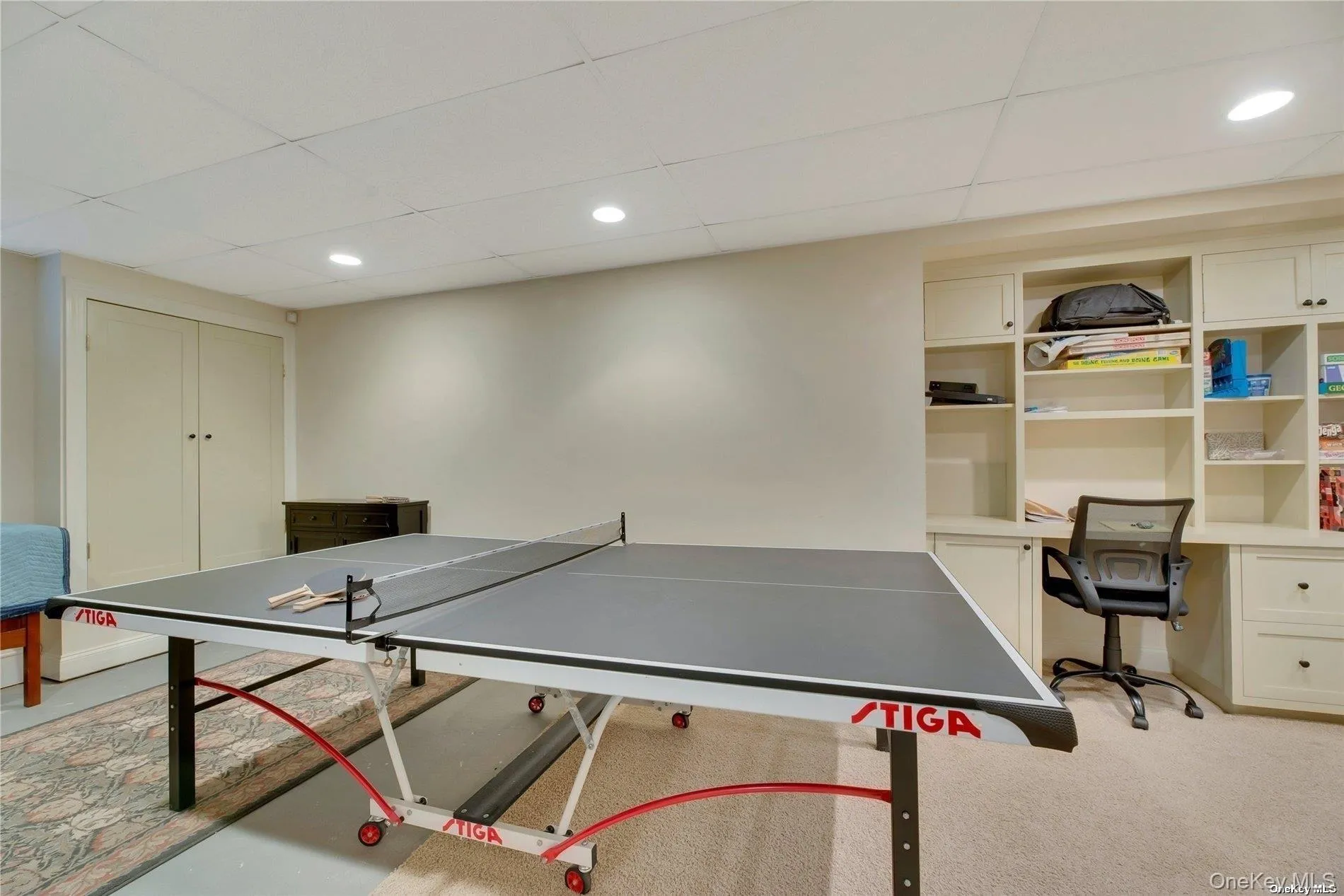 Pink pong table in rec room Pink pong table in rec room