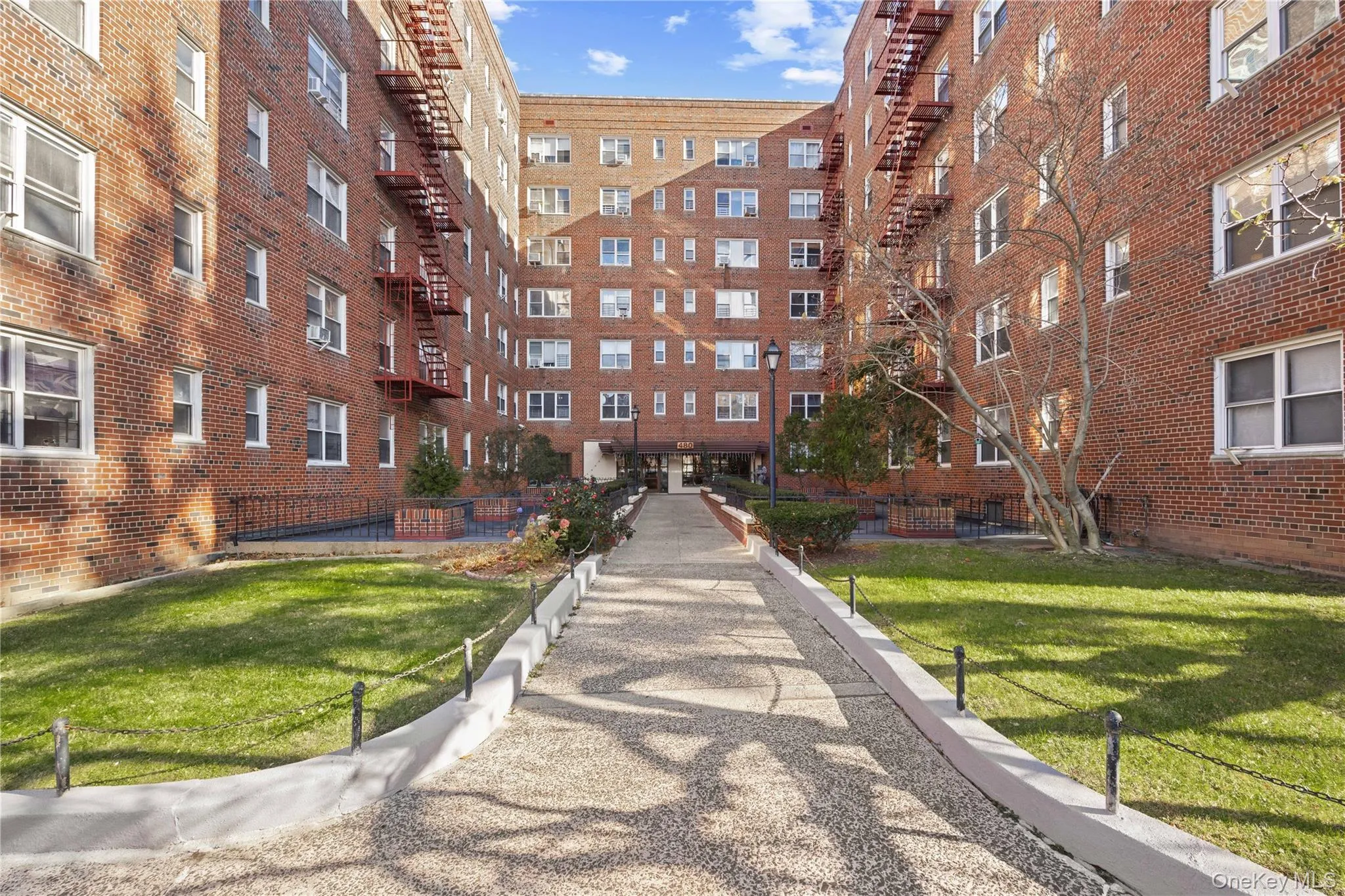 View of apartment building / complex View of apartment building / complex