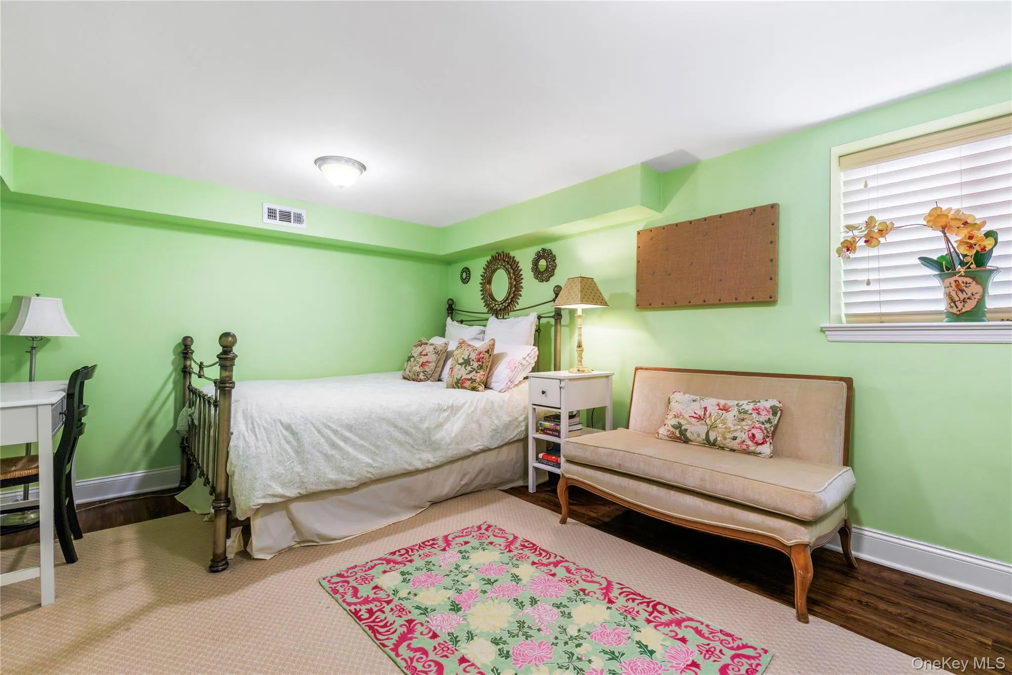 Lower level sleeping area Lower level sleeping area