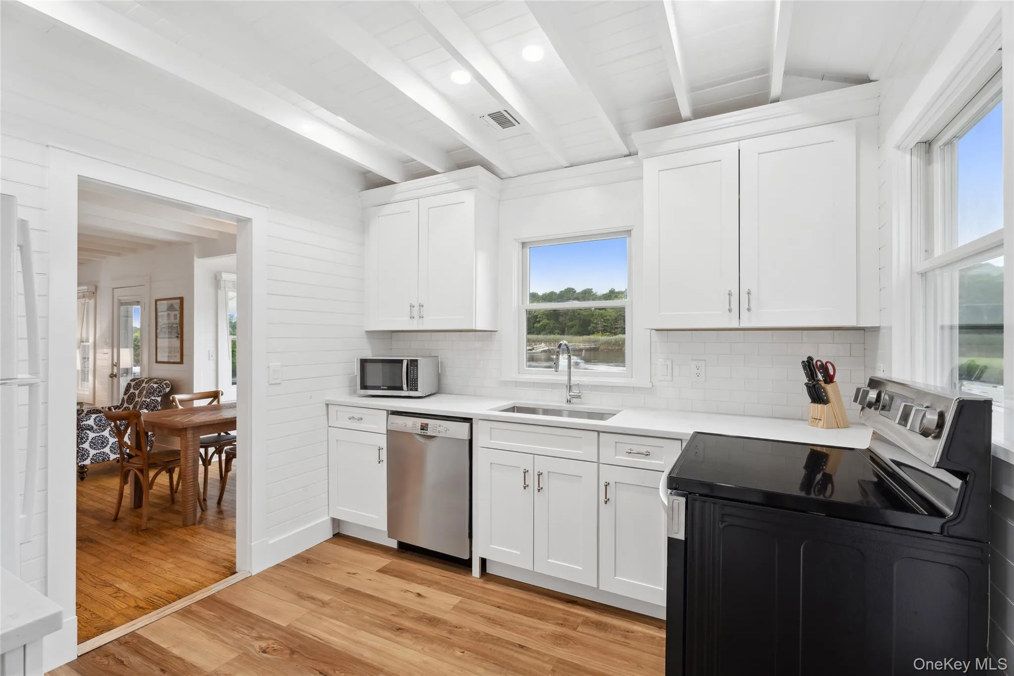 19 Bishop Avenue, Southampton, NY, 3 Bedrooms Bedrooms, 5 Rooms Rooms,2 BathroomsBathrooms,Residential Lease,Idx,Bishop,0,942625 19 Bishop Avenue, Southampton, NY, 3 Bedrooms Bedrooms, 5 Rooms Rooms,2 BathroomsBathrooms,Residential Lease,Idx,Bishop,0,942625