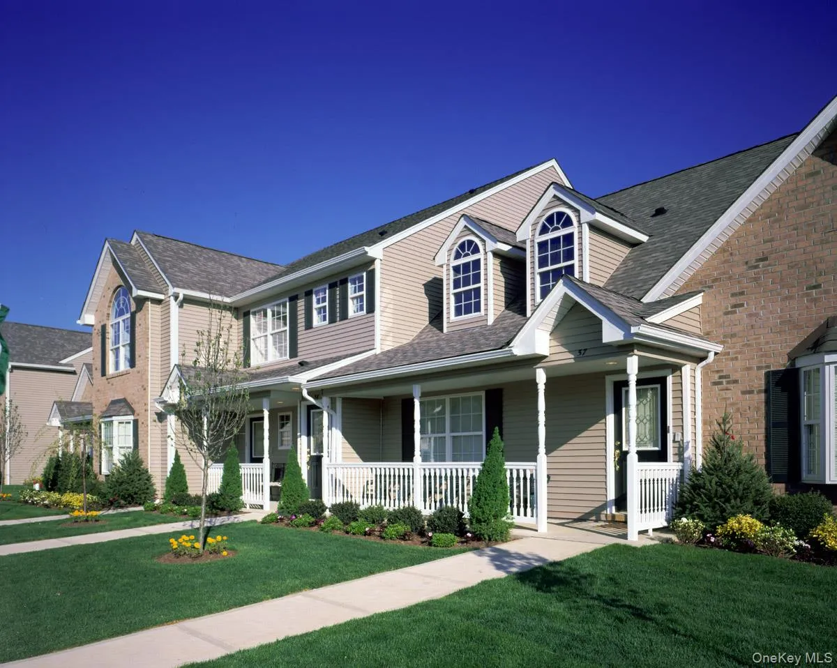 98 Village Green Drive, Brookhaven, NY, 2 Bedrooms Bedrooms, 7 Rooms Rooms,2 BathroomsBathrooms,Residential Lease,Idx,Village Green,0,942639 98 Village Green Drive, Brookhaven, NY, 2 Bedrooms Bedrooms, 7 Rooms Rooms,2 BathroomsBathrooms,Residential Lease,Idx,Village Green,0,942639