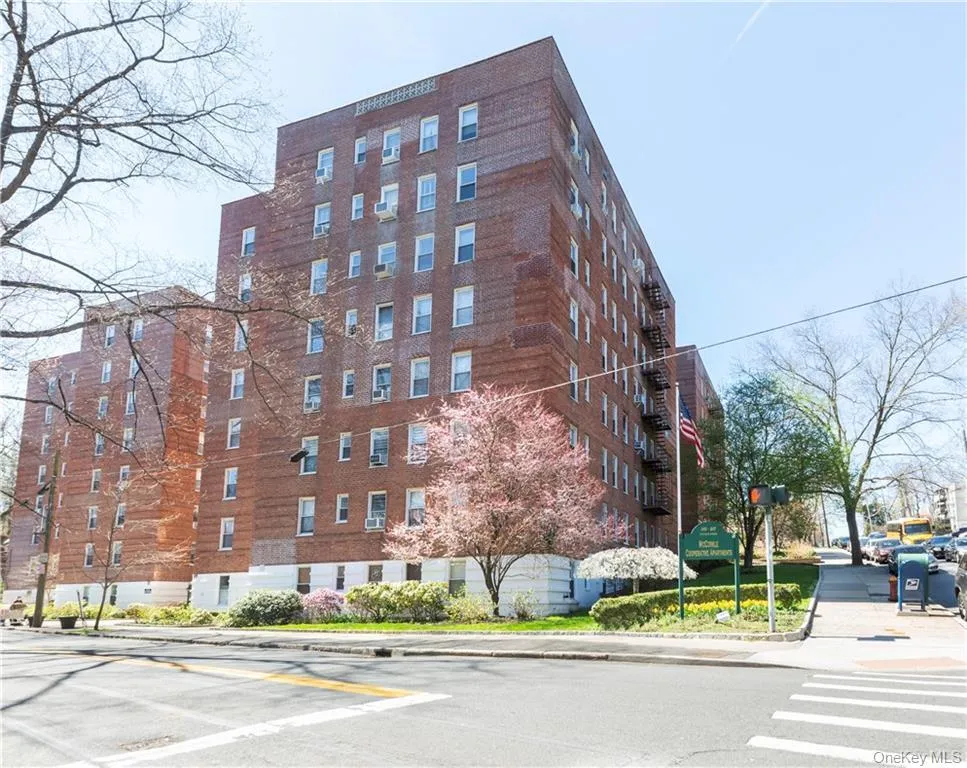 View of apartment building / complex View of apartment building / complex