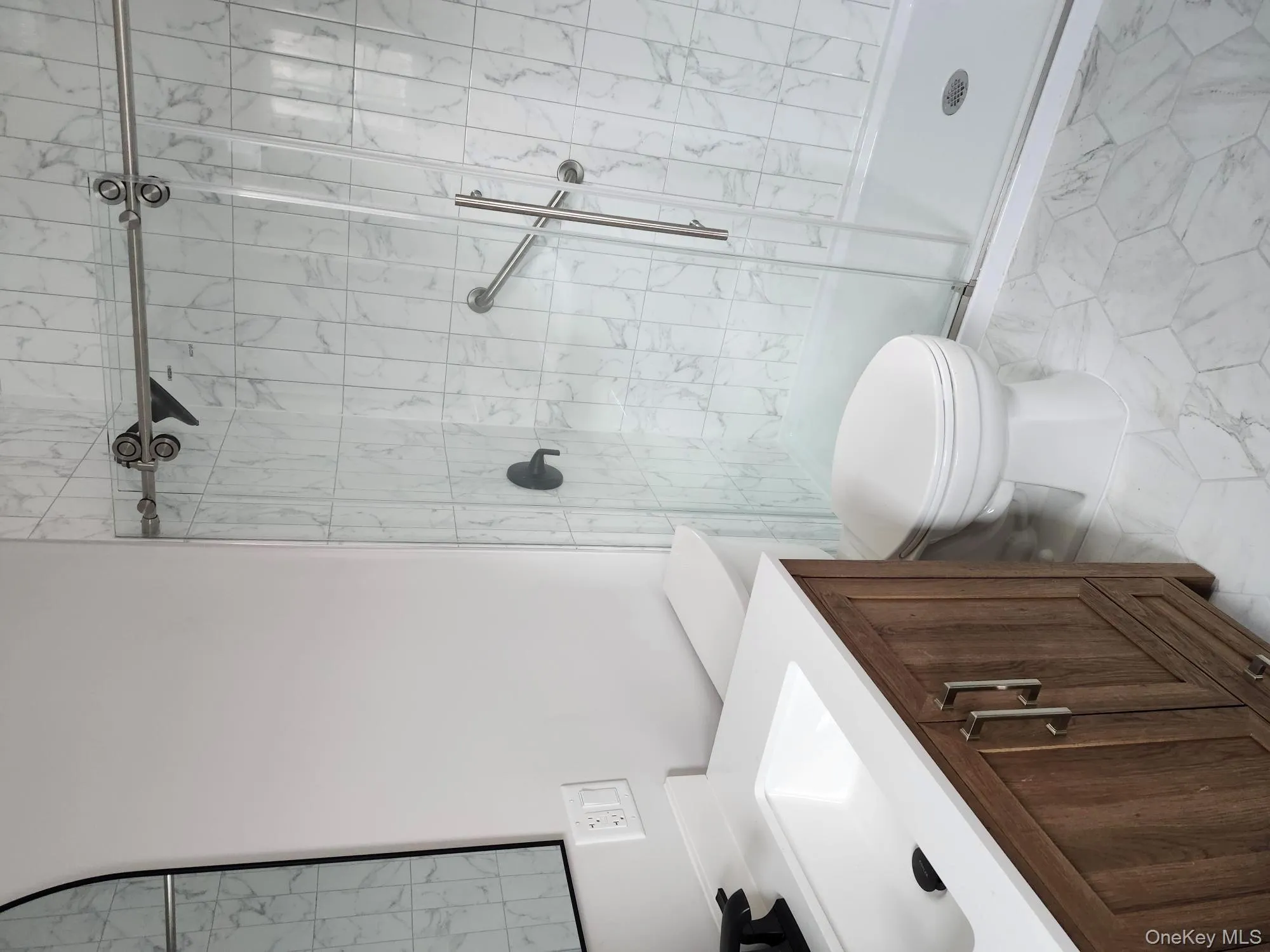 68-46 Alderton Street, New York, NY, 1 Bedroom Bedrooms, 4 Rooms Rooms,1 BathroomBathrooms,Residential Lease,Idx,Alderton,0,942718 68-46 Alderton Street, New York, NY, 1 Bedroom Bedrooms, 4 Rooms Rooms,1 BathroomBathrooms,Residential Lease,Idx,Alderton,0,942718