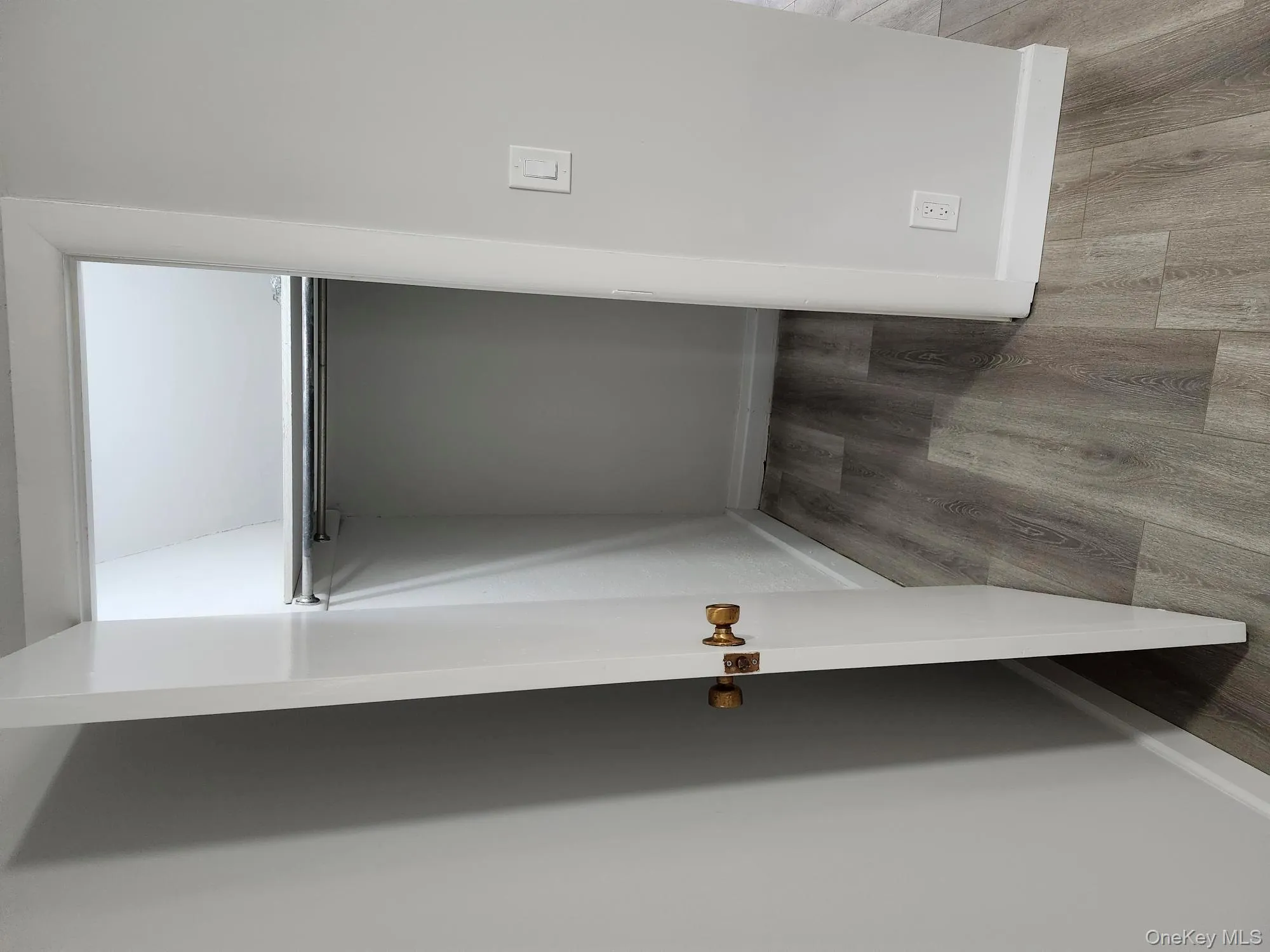 68-46 Alderton Street, New York, NY, 1 Bedroom Bedrooms, 4 Rooms Rooms,1 BathroomBathrooms,Residential Lease,Idx,Alderton,0,942718 68-46 Alderton Street, New York, NY, 1 Bedroom Bedrooms, 4 Rooms Rooms,1 BathroomBathrooms,Residential Lease,Idx,Alderton,0,942718