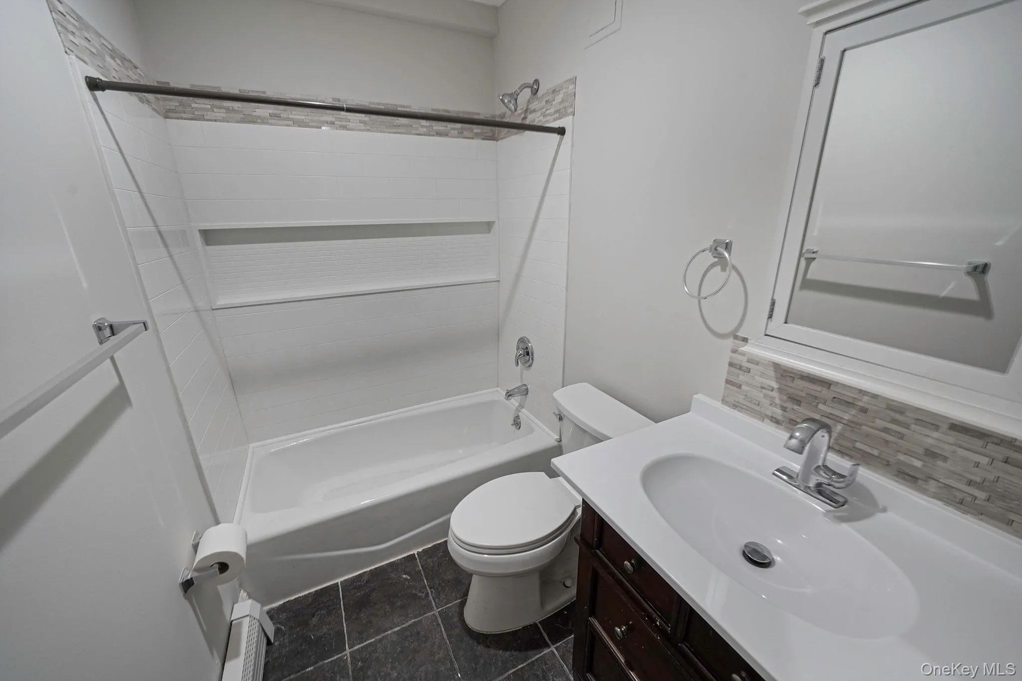 2074 motor parkway, Islip, NY, 5 Bedrooms Bedrooms, 11 Rooms Rooms,3 BathroomsBathrooms,Residential Lease,Idx,motor parkway,0,942749 2074 motor parkway, Islip, NY, 5 Bedrooms Bedrooms, 11 Rooms Rooms,3 BathroomsBathrooms,Residential Lease,Idx,motor parkway,0,942749