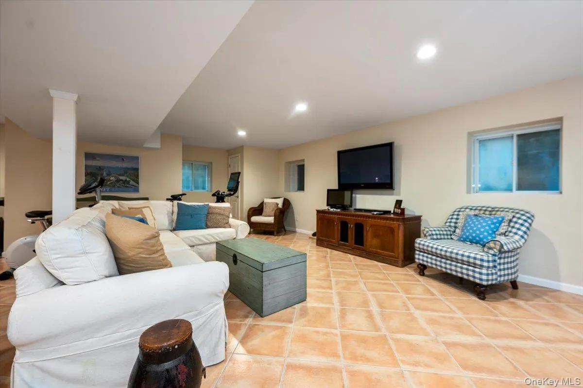70 Lewis Avenue, Hempstead, NY, 4 Bedrooms Bedrooms, 8 Rooms Rooms,4 BathroomsBathrooms,Residential,For Rent,Lewis,0,942762 70 Lewis Avenue, Hempstead, NY, 4 Bedrooms Bedrooms, 8 Rooms Rooms,4 BathroomsBathrooms,Residential,For Rent,Lewis,0,942762