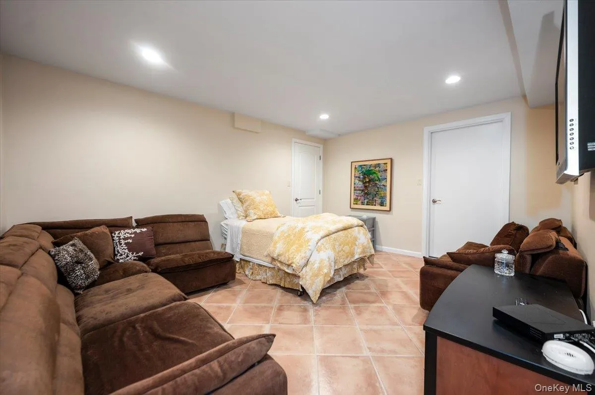 70 Lewis Avenue, Hempstead, NY, 4 Bedrooms Bedrooms, 8 Rooms Rooms,4 BathroomsBathrooms,Residential,For Rent,Lewis,0,942762 70 Lewis Avenue, Hempstead, NY, 4 Bedrooms Bedrooms, 8 Rooms Rooms,4 BathroomsBathrooms,Residential,For Rent,Lewis,0,942762